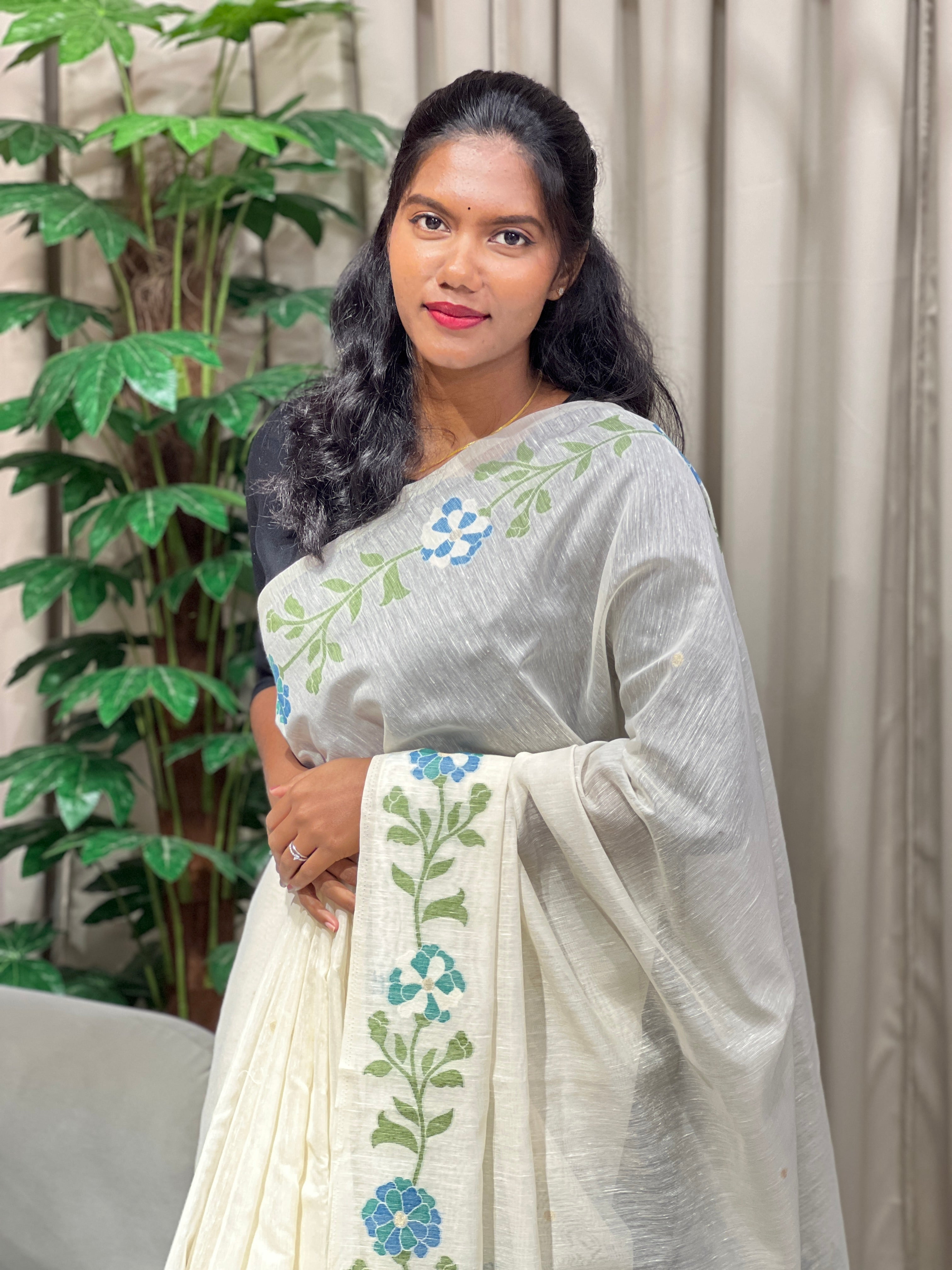 Floral Jamdani Woven Semi Linen Saree | YNG852