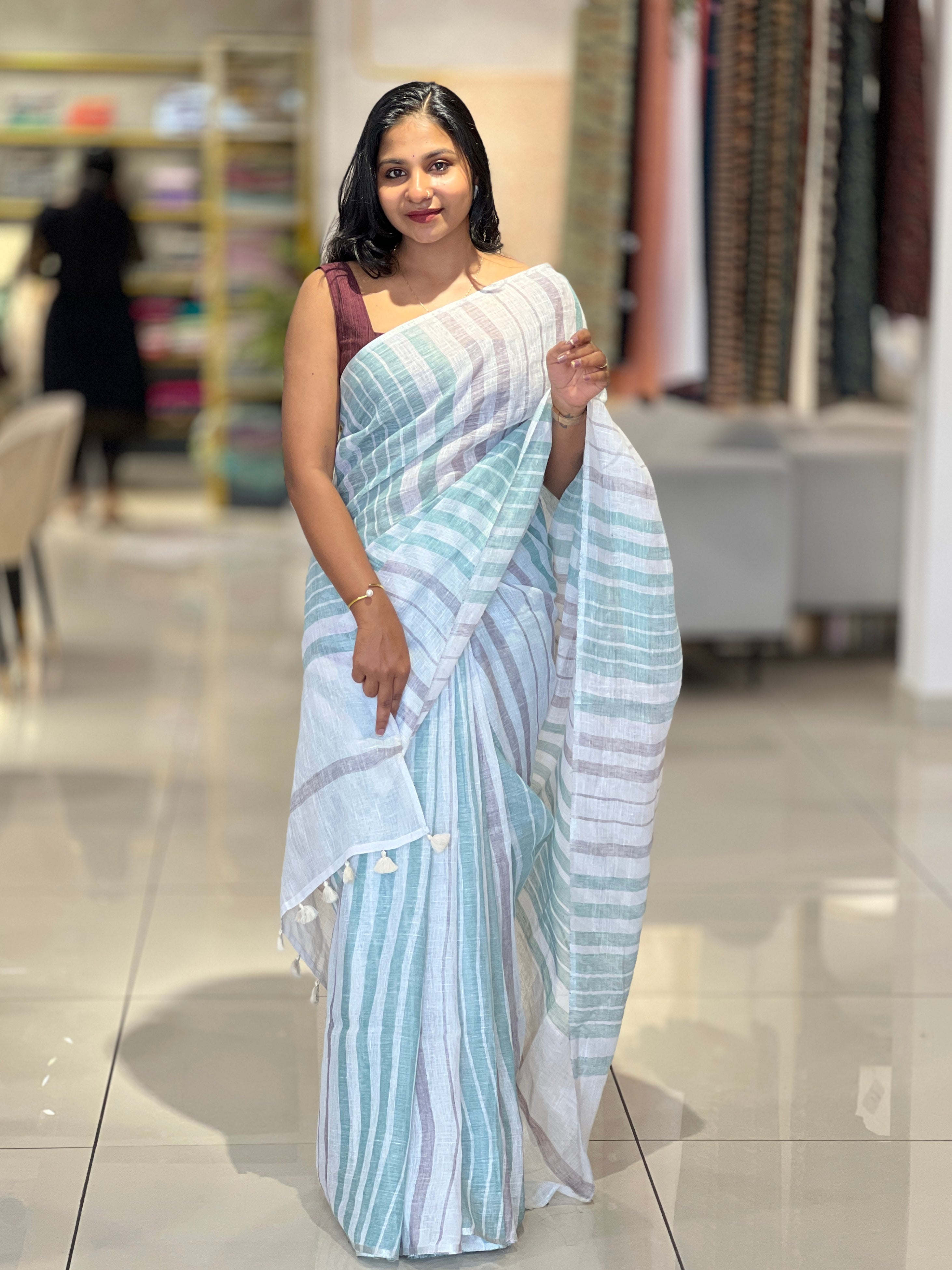 Stripe Patterned Linen Saree | DLS228