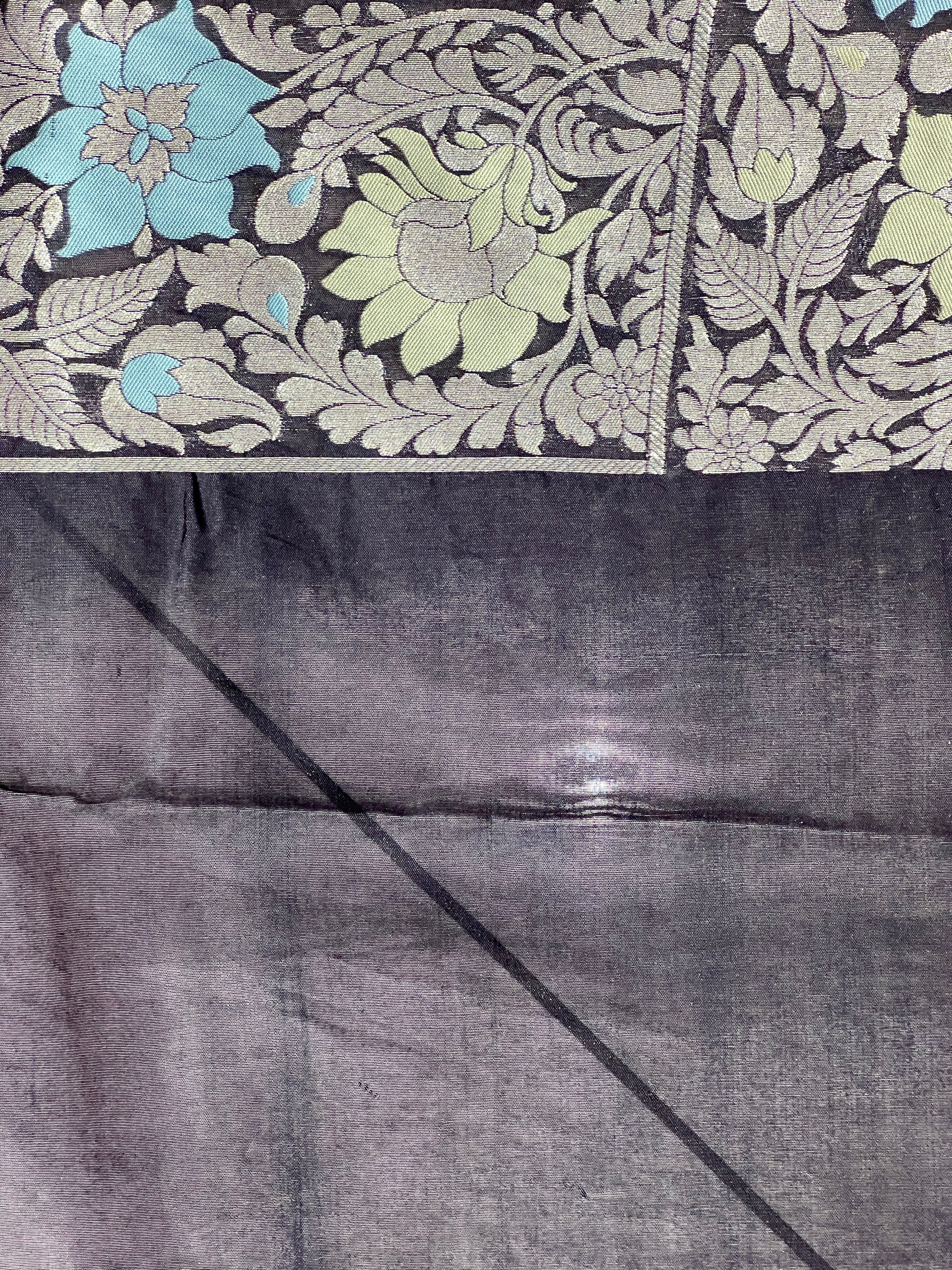 Zari And Thread Woven Banarasi Silk Saree | NN470