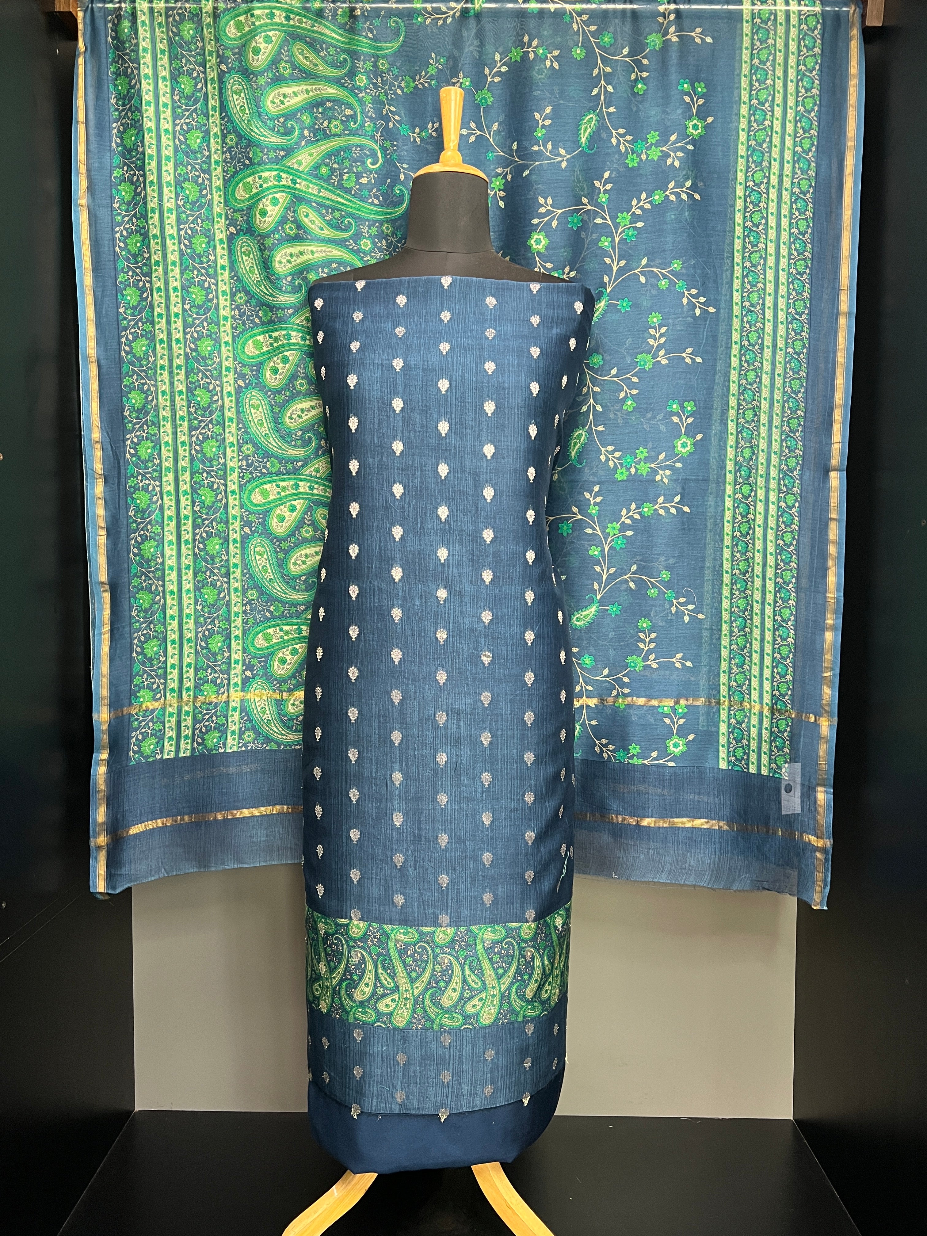 Butta Detailed Chanderi Salwar Set | LV534