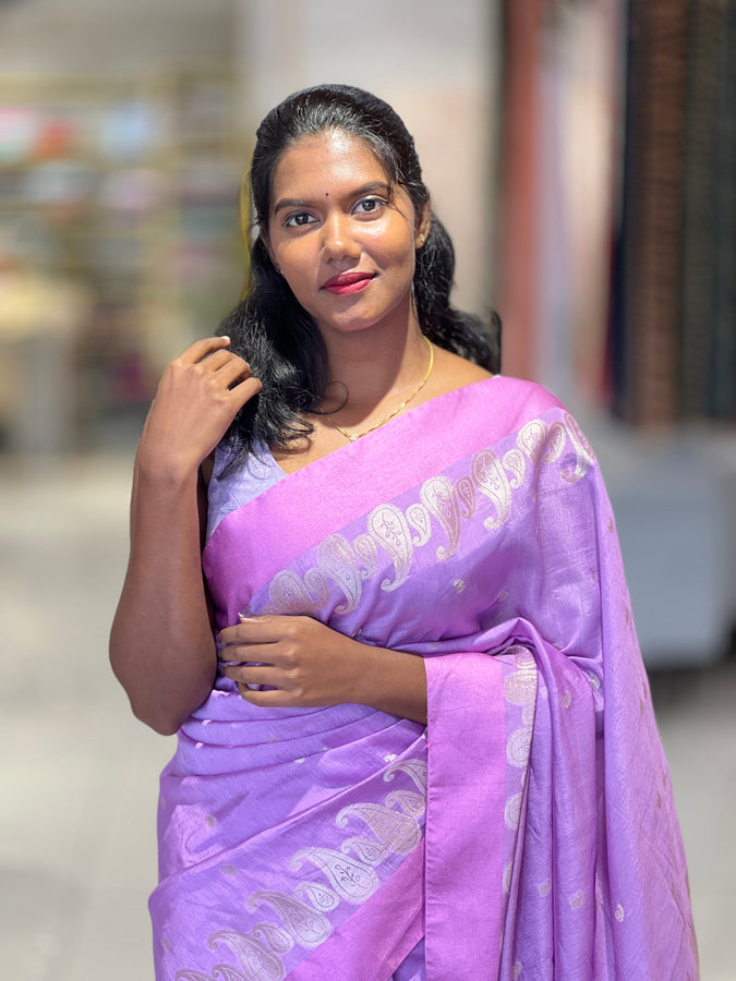 Paisley Patterned Chanderi Finish Saree | NN144
