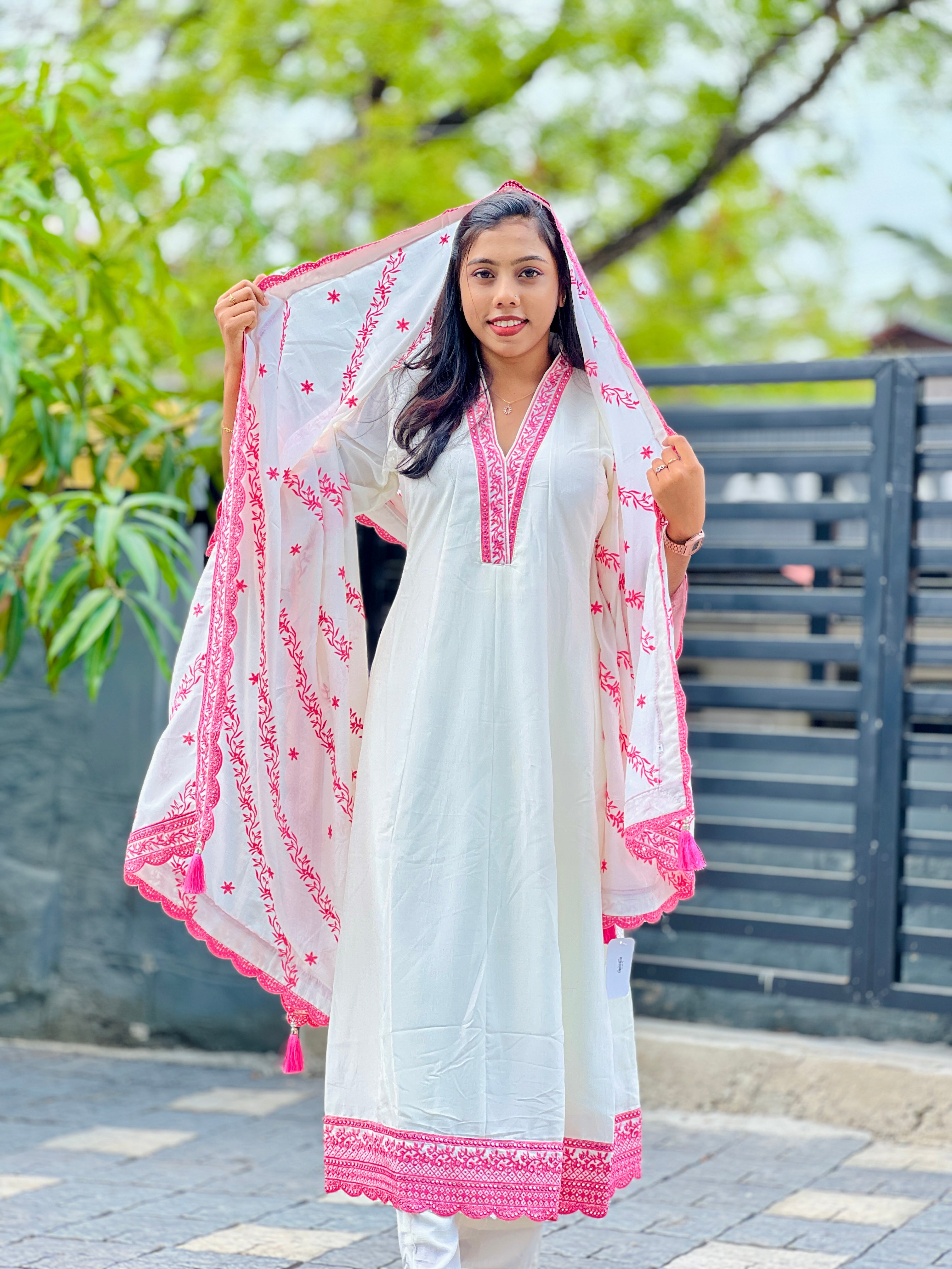 Floral Embroidery Crape Kurta Set | SAD114
