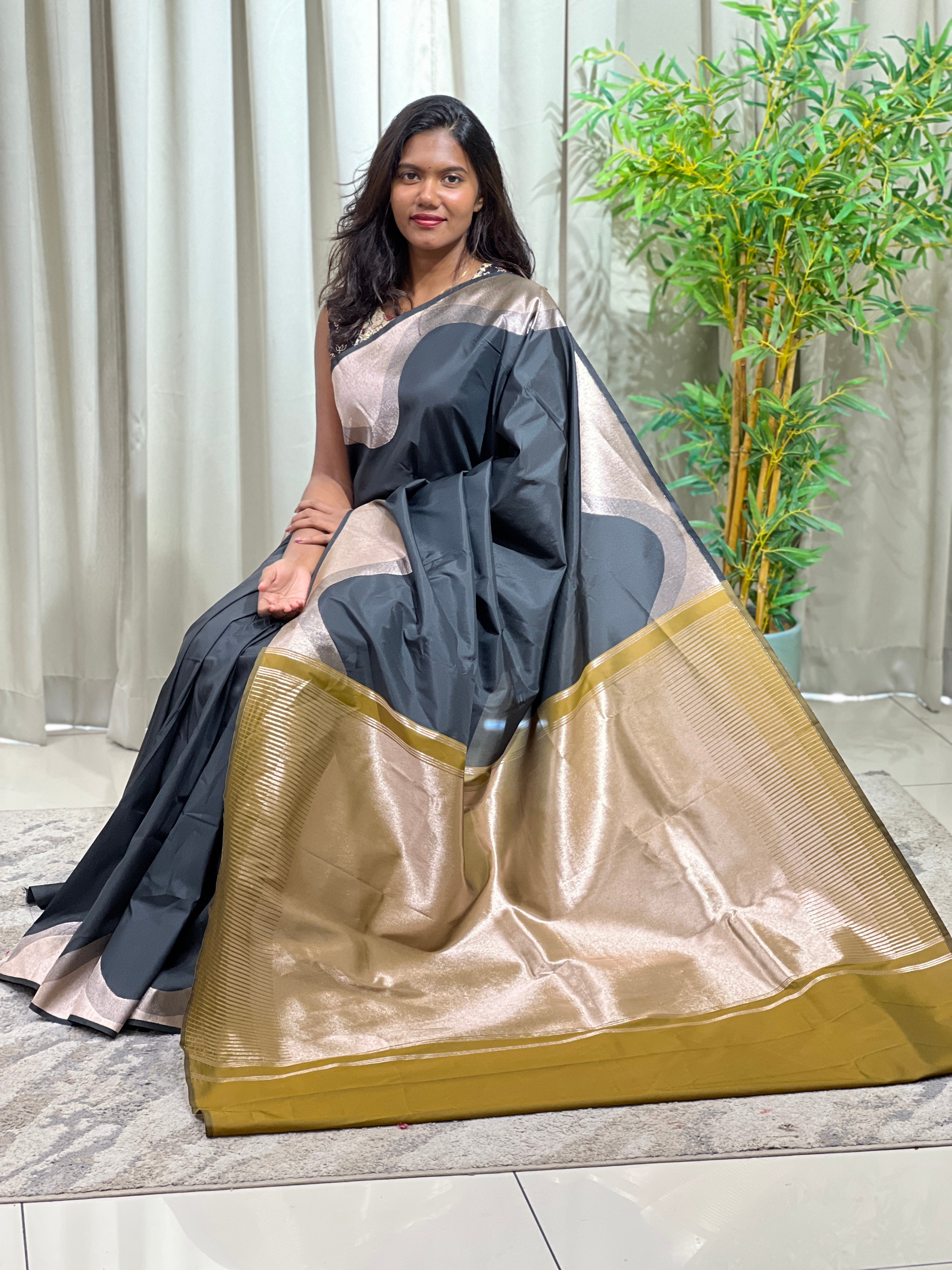 Lehar Pattern Semi Soft Silk Saree | RVS201