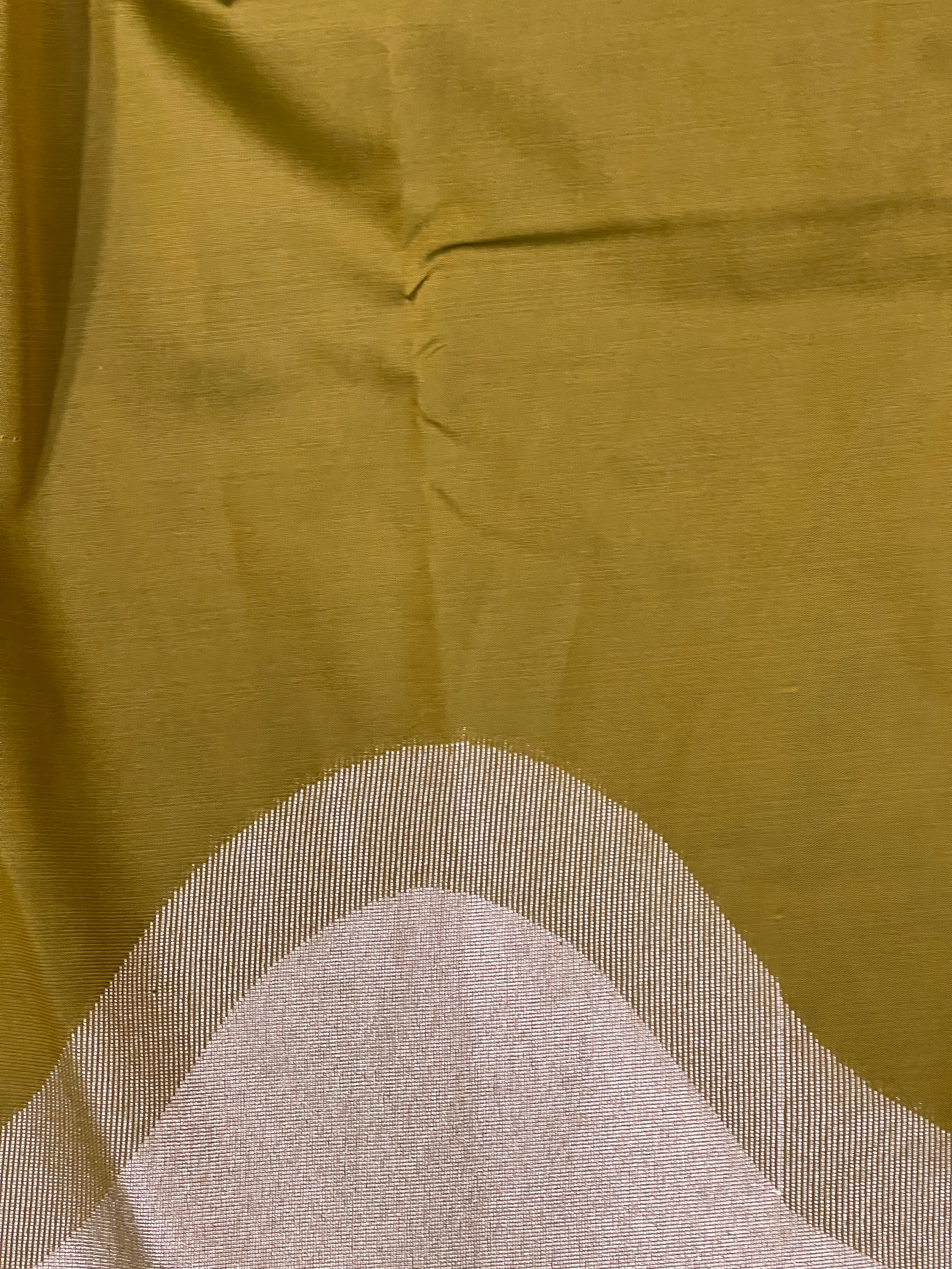 Lehar Pattern Semi Soft Silk Saree | RVS201