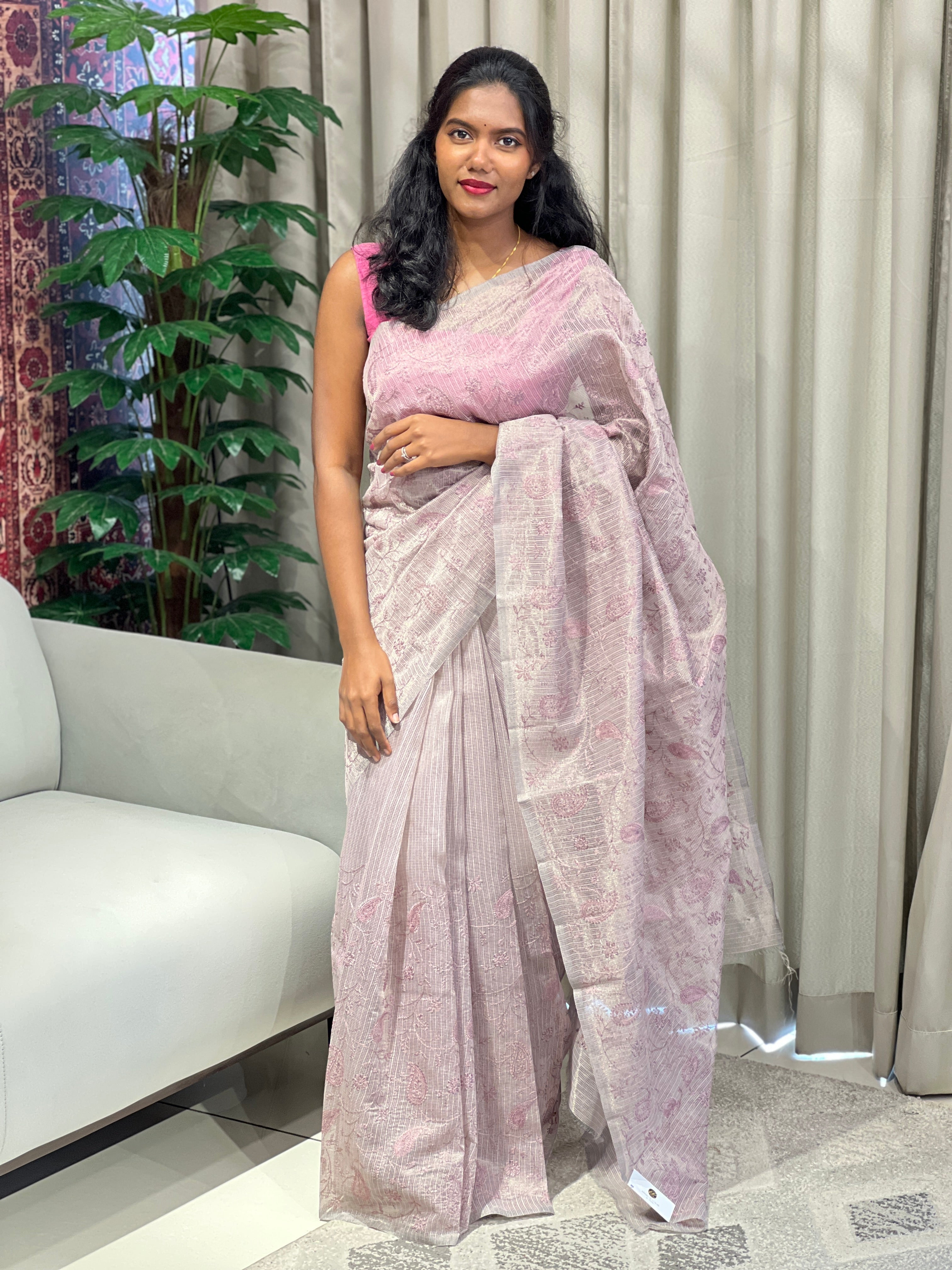 Paisley Embroidered Tissue Woven Check Kota Saree | YNG865