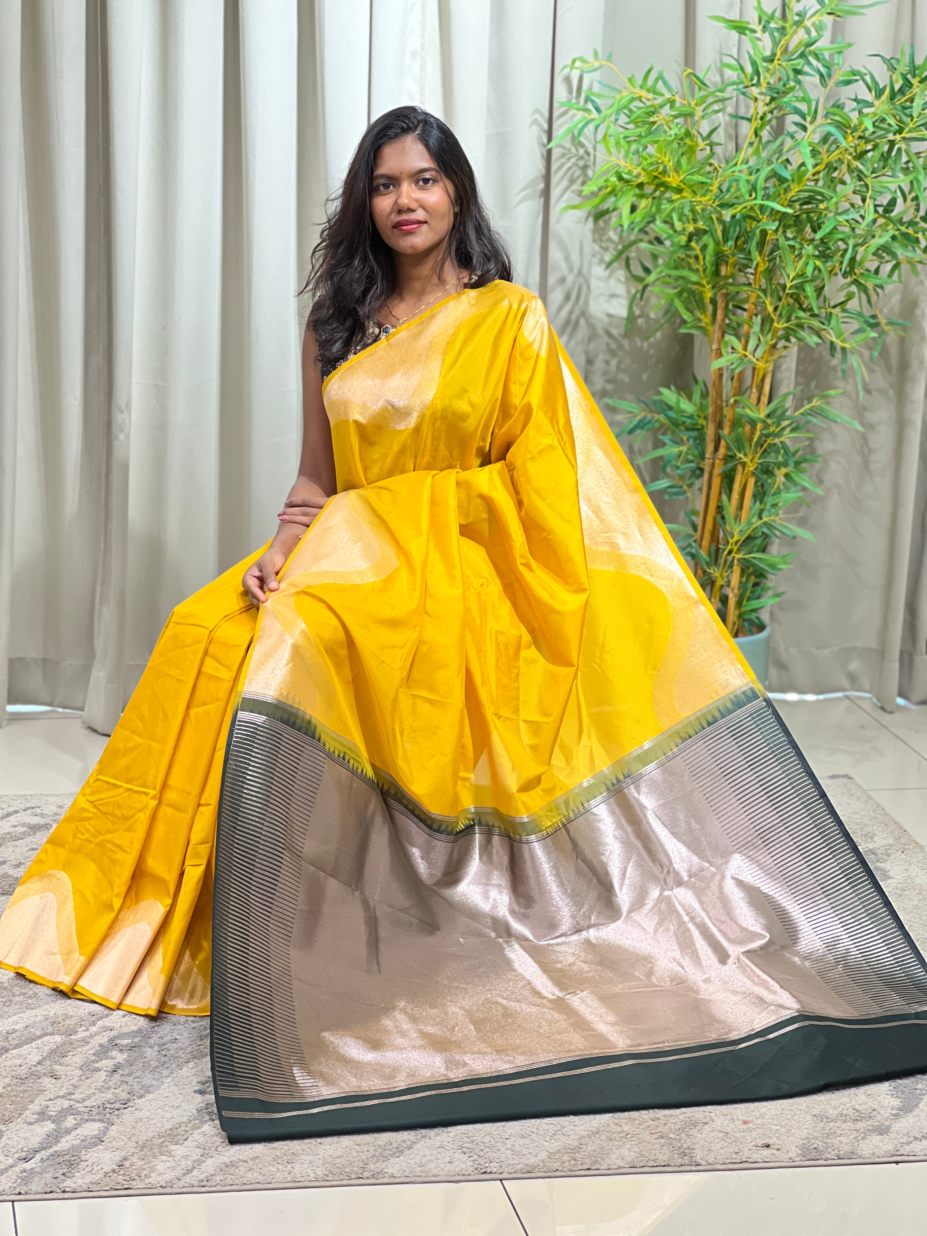 Lehar Pattern Semi Soft Silk Saree | RVS207
