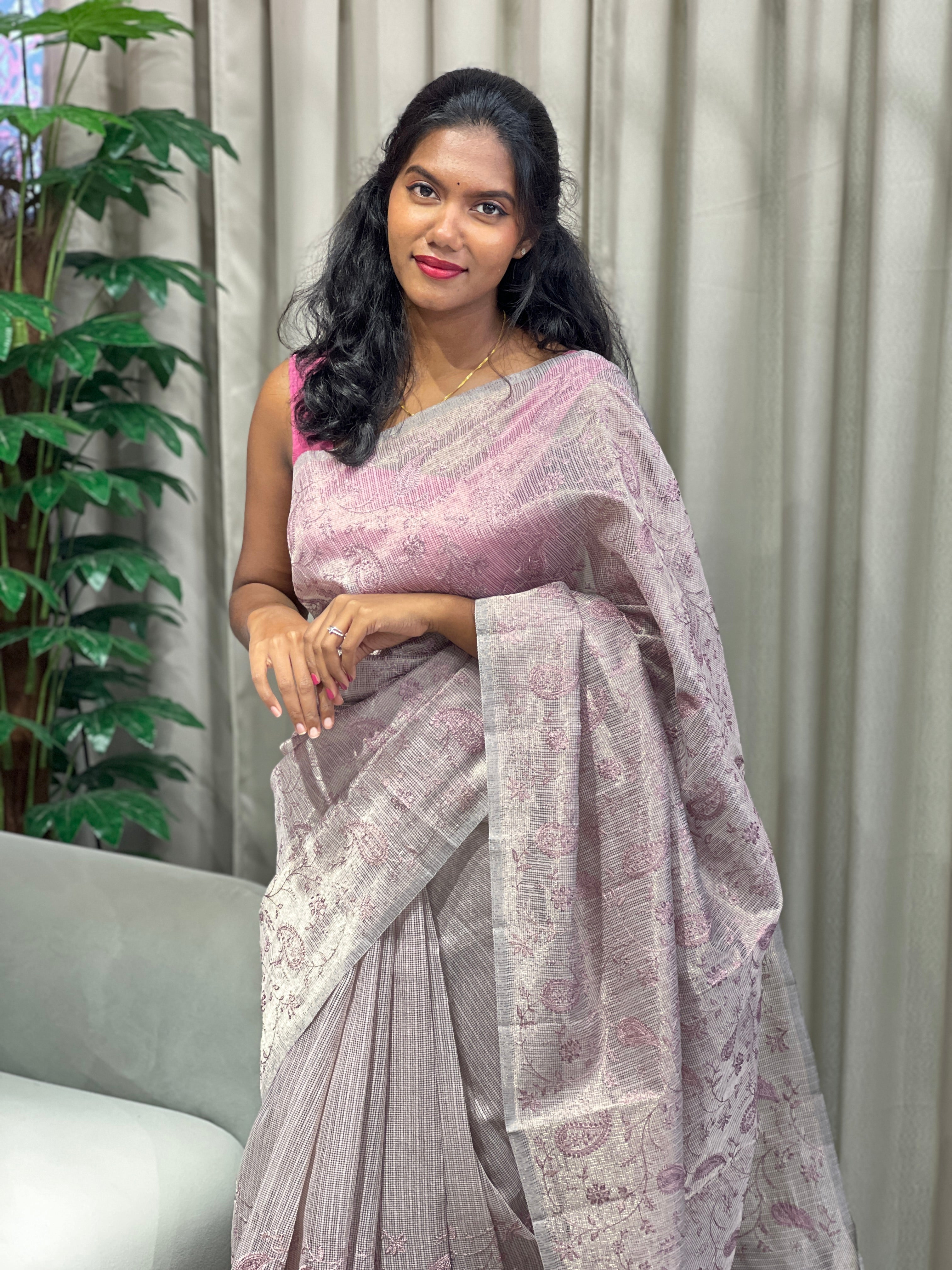 Paisley Embroidered Tissue Woven Check Kota Saree | YNG865