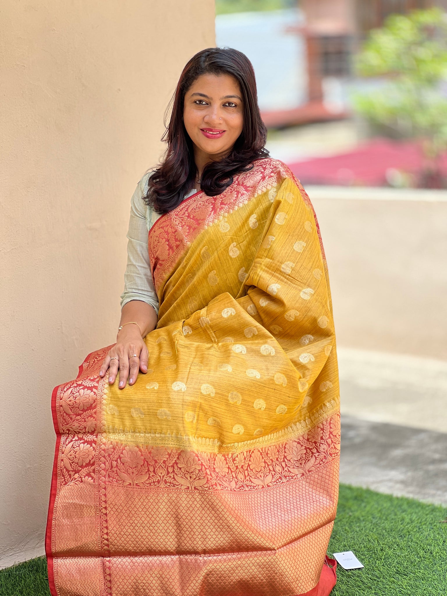 Banarasi Silk Yellow and Red Handwork Bridal Saree Online Shopping – Sunasa