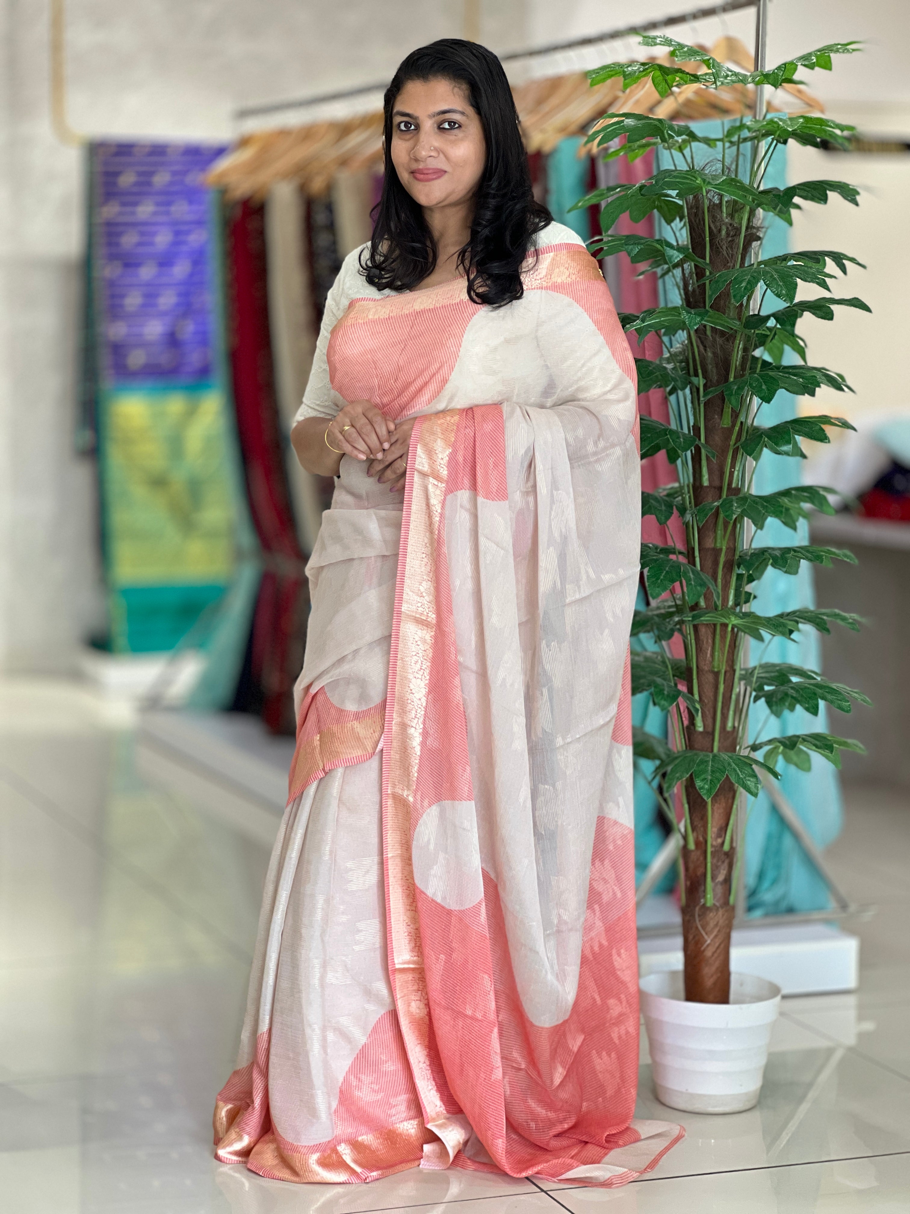 Banarasi Border Detailed Chinon Saree | SSN119