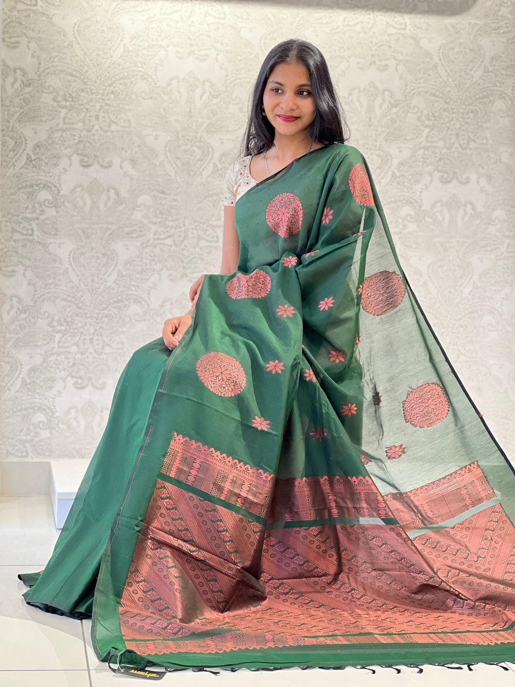 Traditional Motif  Semi Silk Saree | KRK374