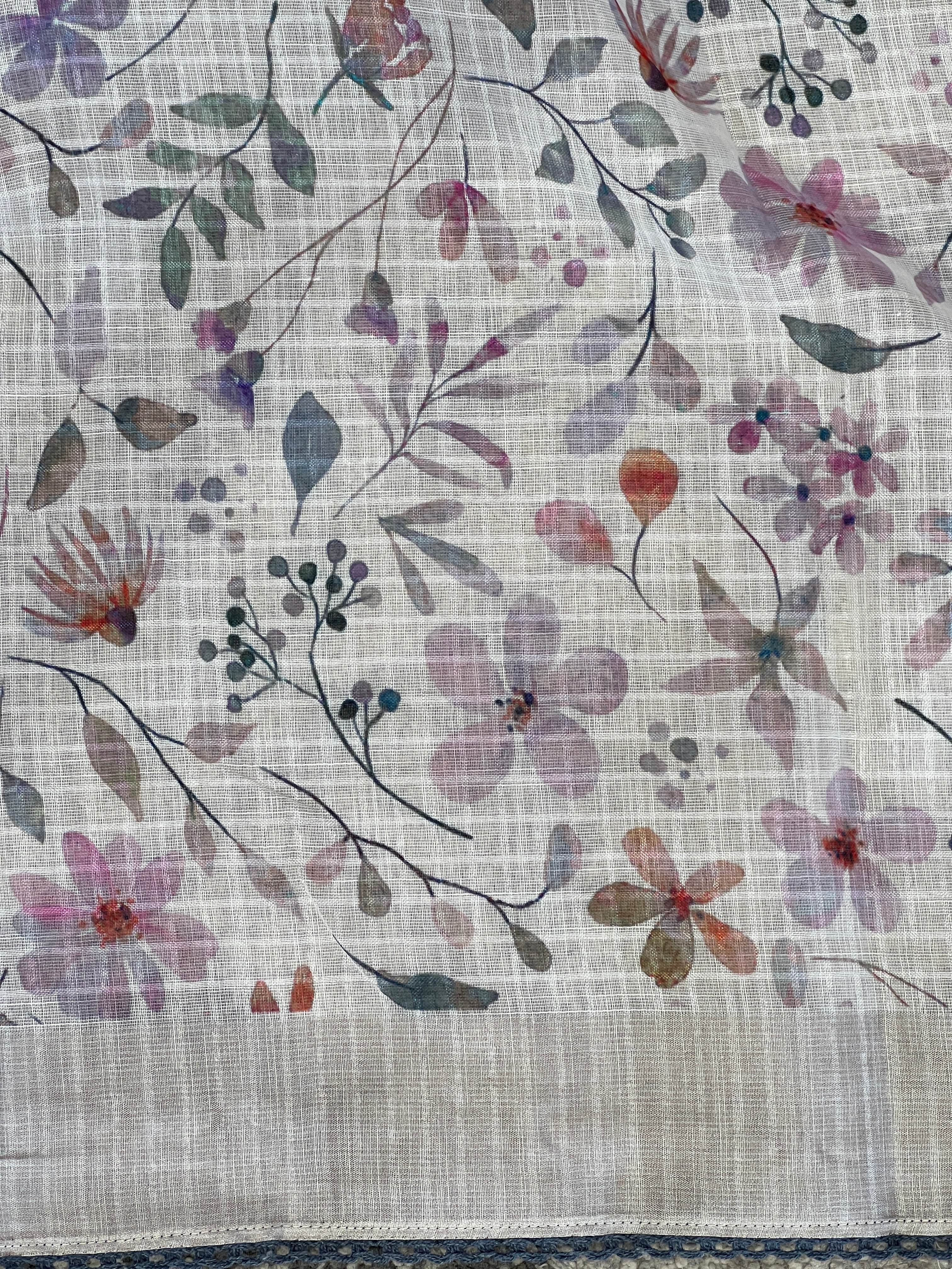 Floral Digital Printed Semi Linen Saree | YNG778