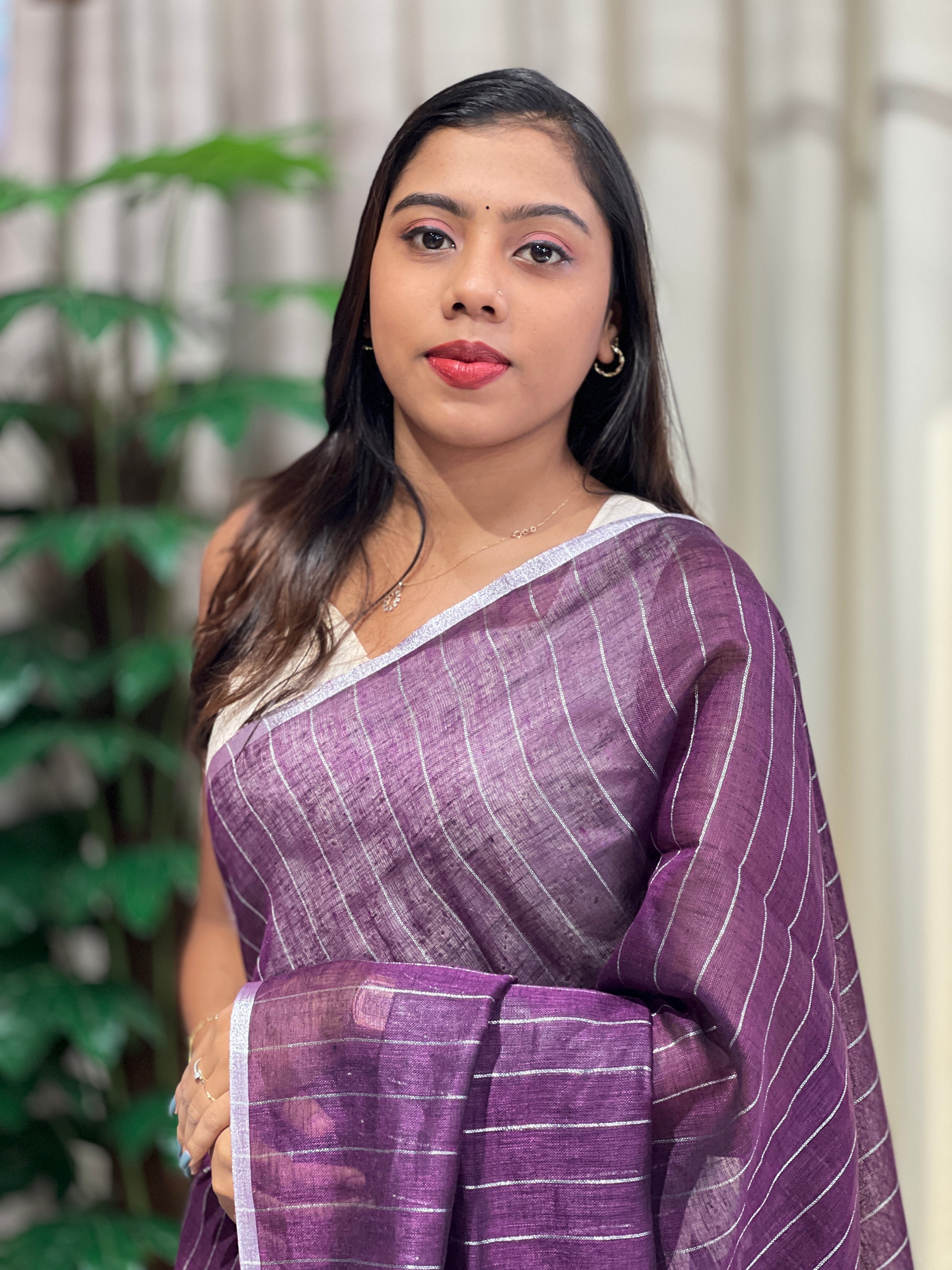 Silver Zari Woven Stripe Patterned Semi Linen Saree | EVA118