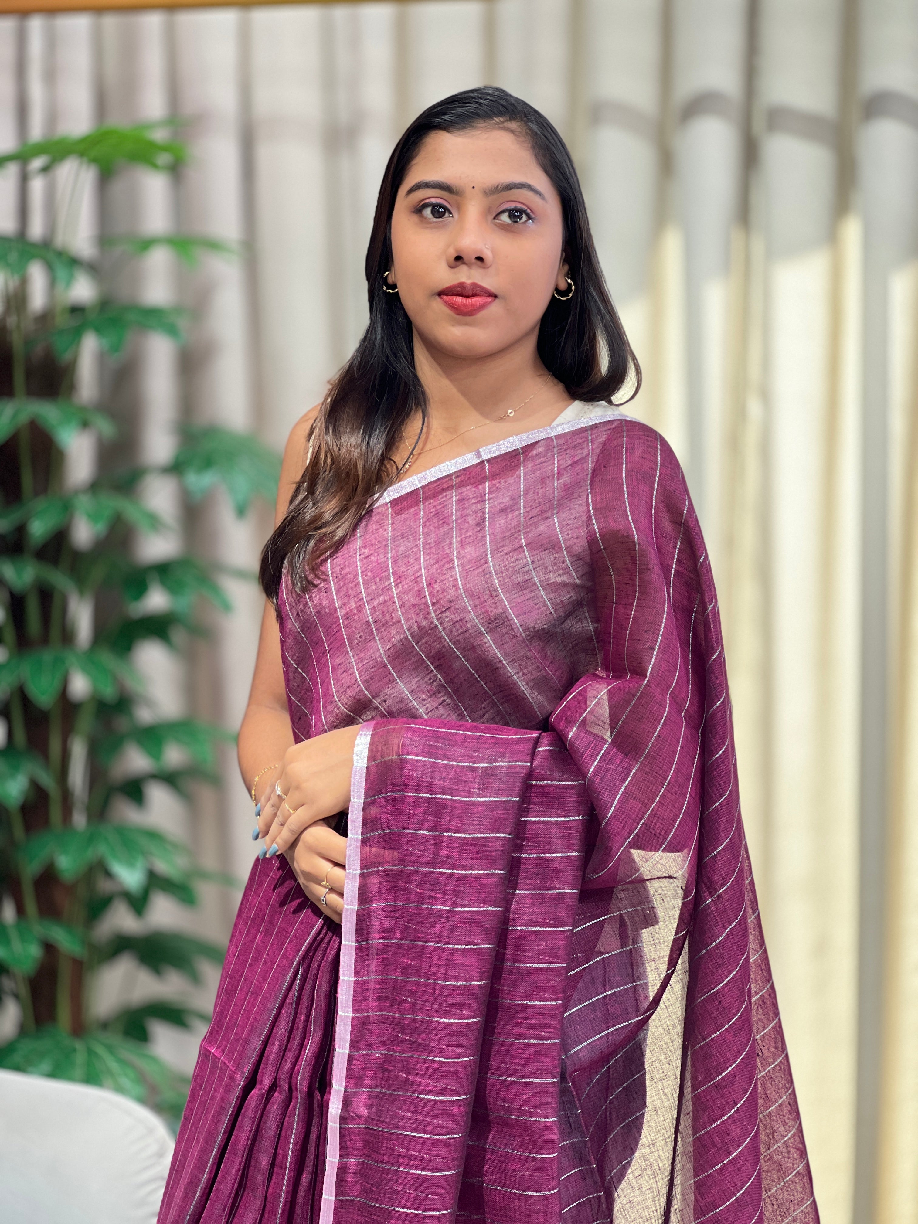 Silver Zari Woven Stripe Patterned Semi Linen Saree | EVA120