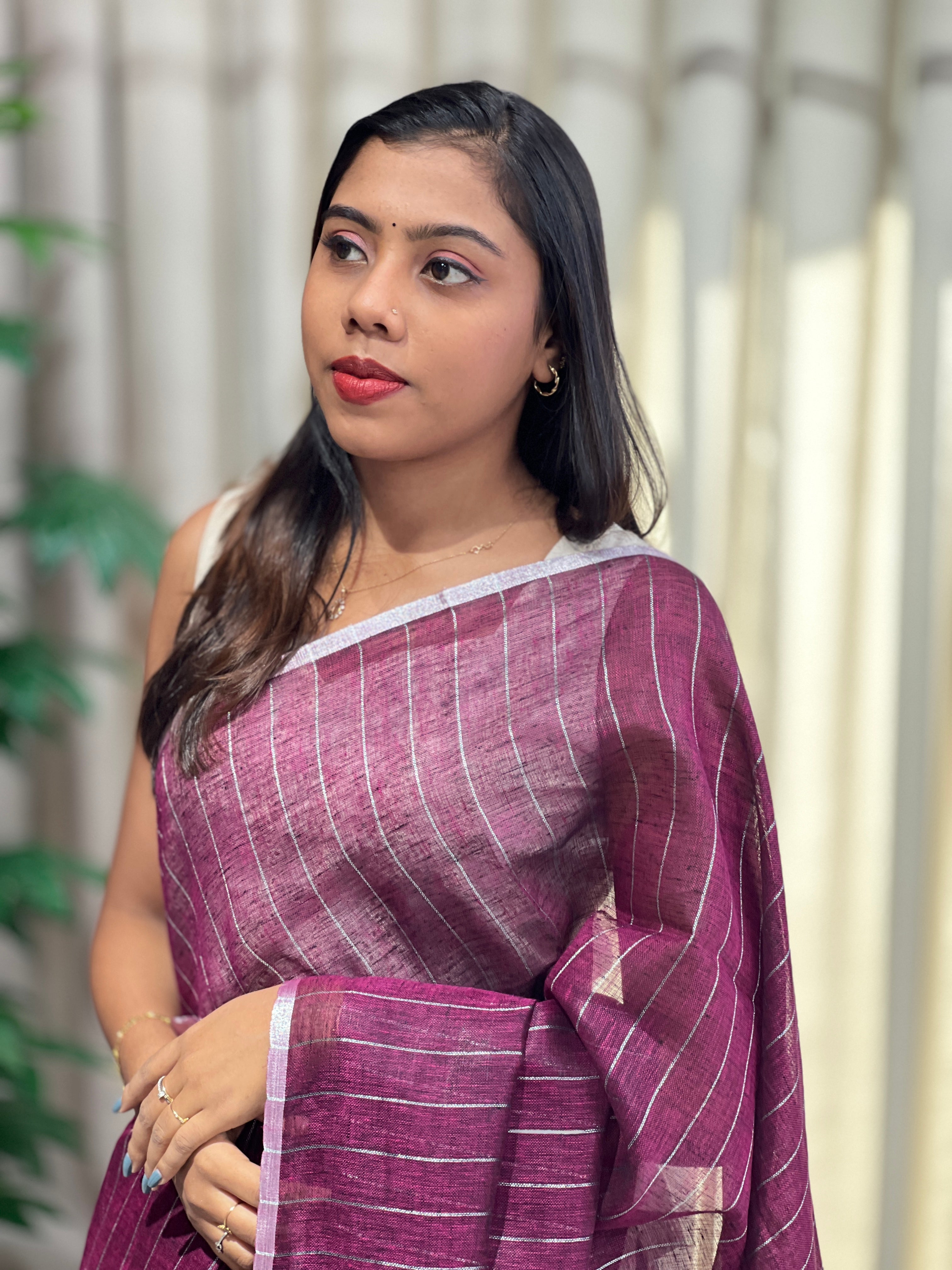 Silver Zari Woven Stripe Patterned Semi Linen Saree | EVA120