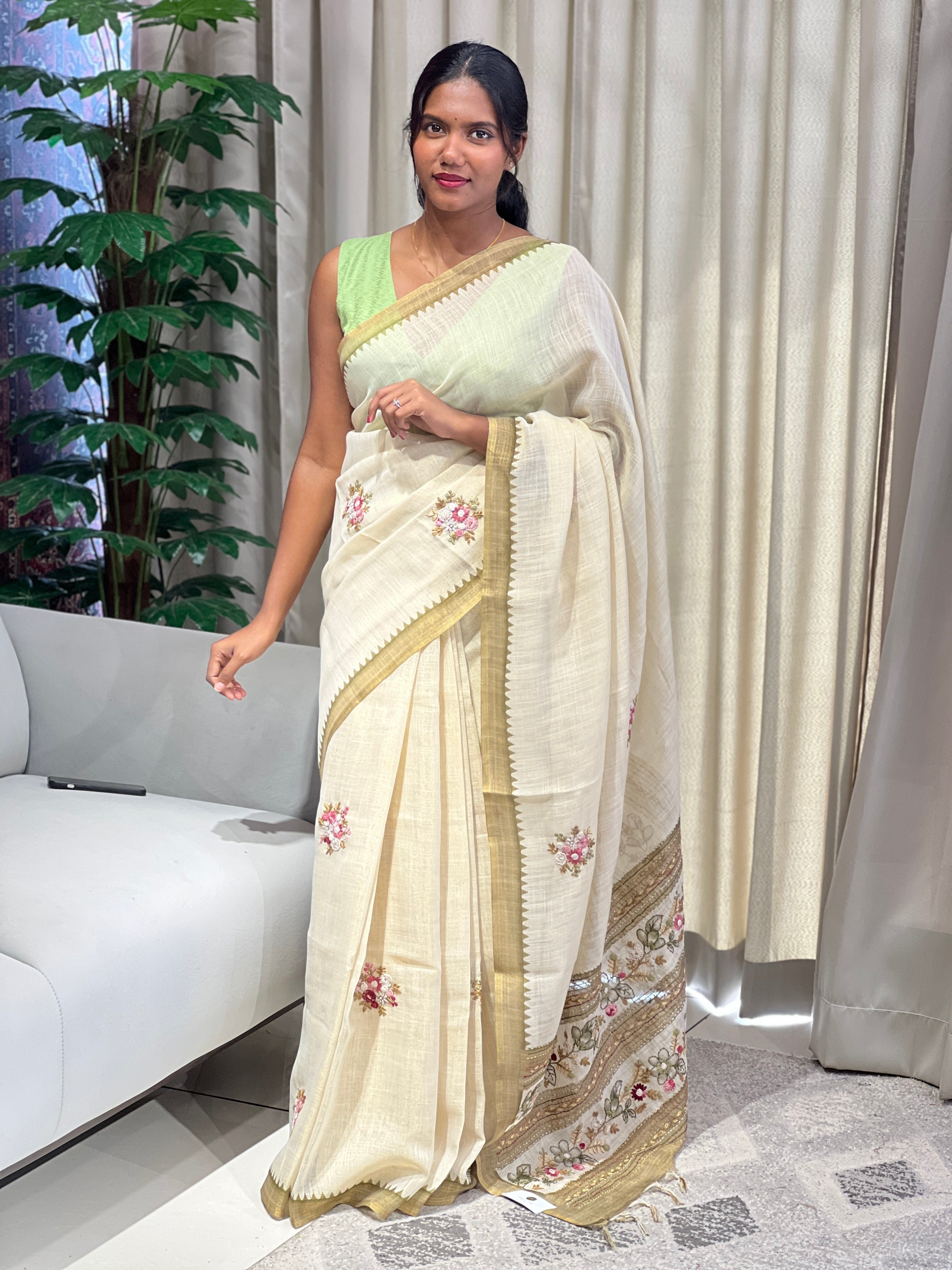 Digital Print With Embroidery Detailed Linen Saree | YNG867