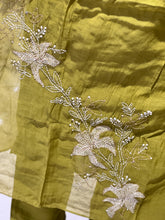Embroidery Detailing Chanderi Kurta Set |  KIA114