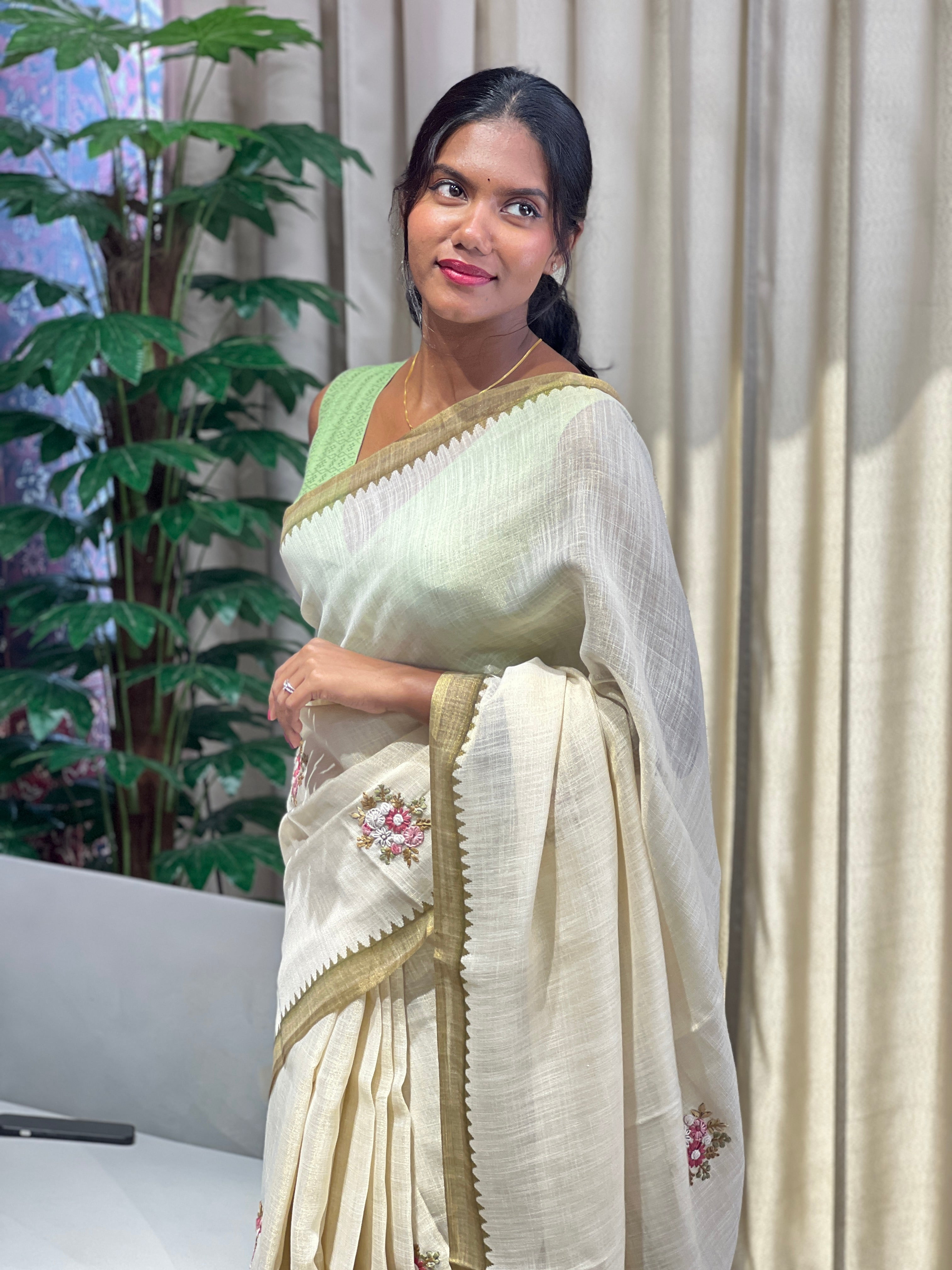 Digital Print With Embroidery Detailed Linen Saree | YNG867