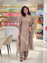 Embroidery Detailing Chanderi Kurta Set | KIA112