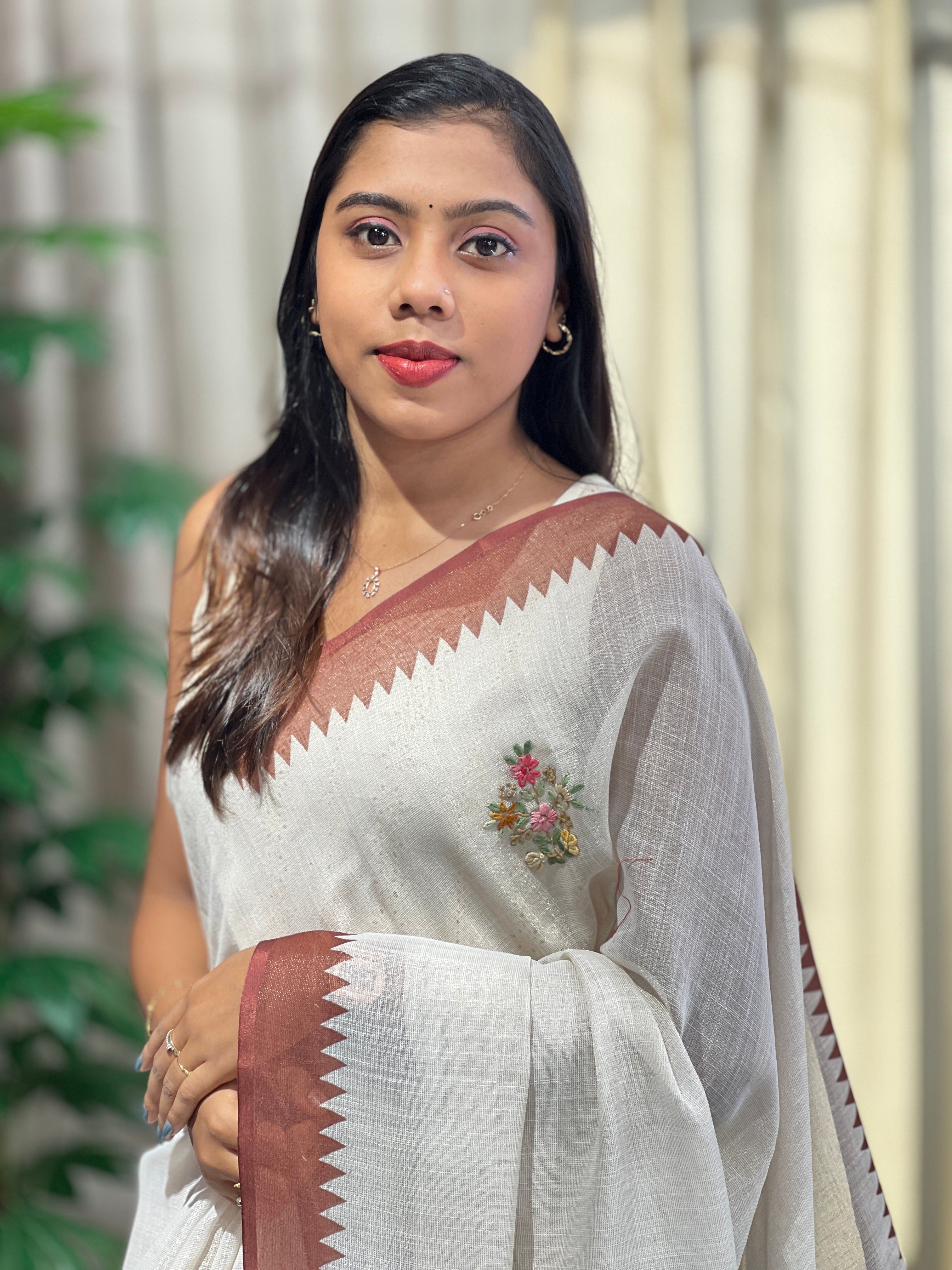 Print With Hand Embroidery Detailed Tissue Linen Saree | BLD2119