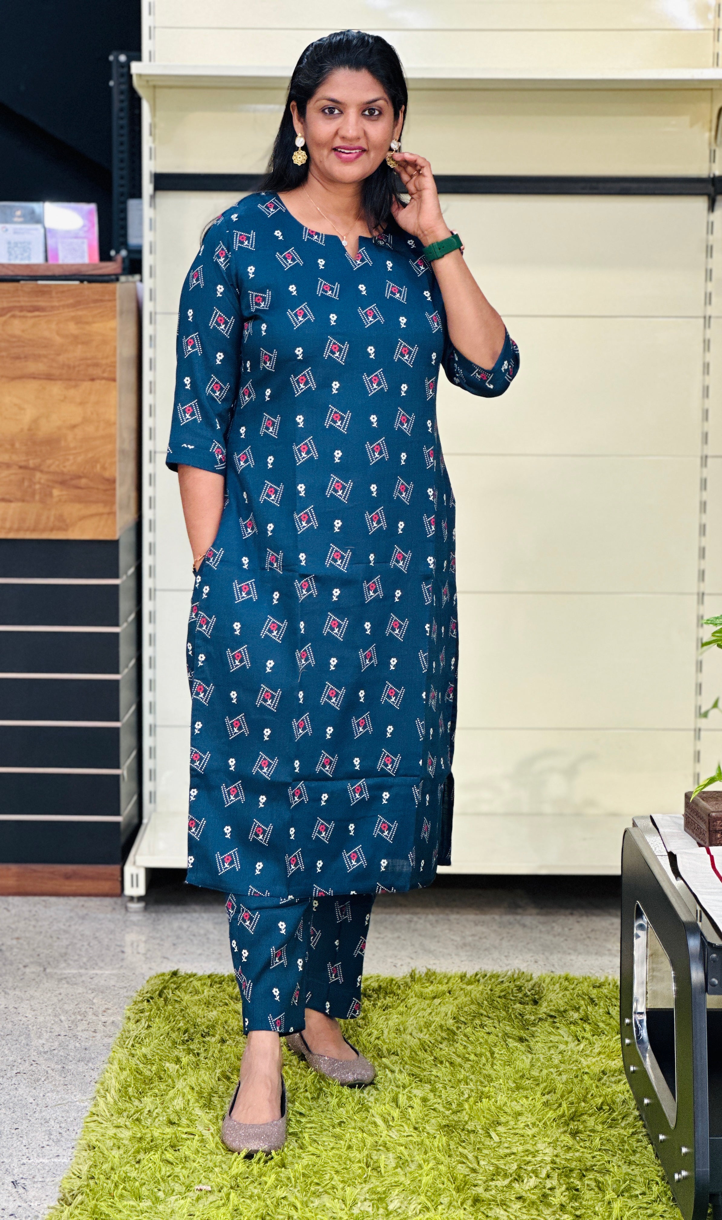 Floral & Geometric Printed Cotton Kurta Set | VSI151