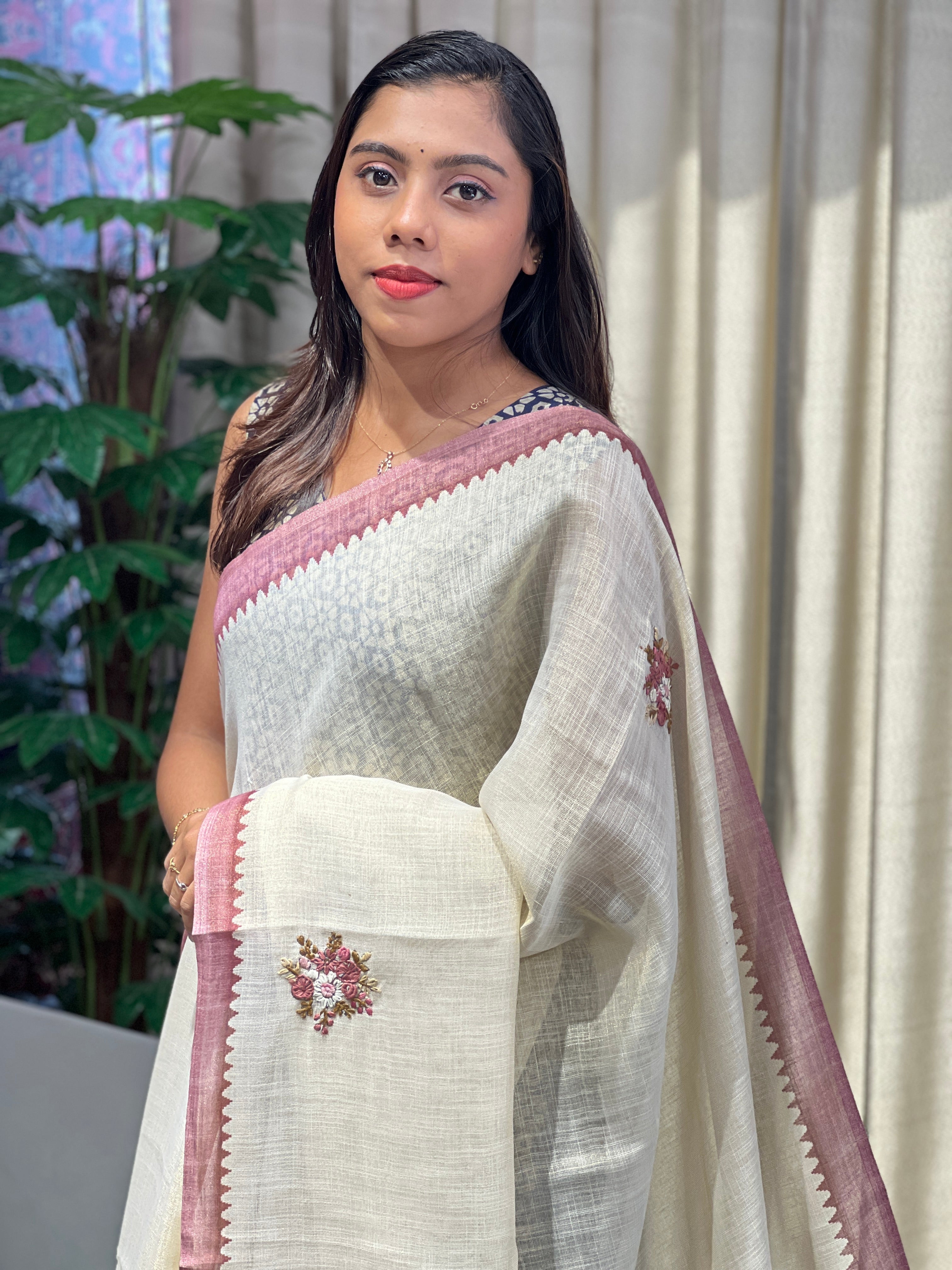 Digital Print With Embroidery Detailed Linen Saree | YNG869