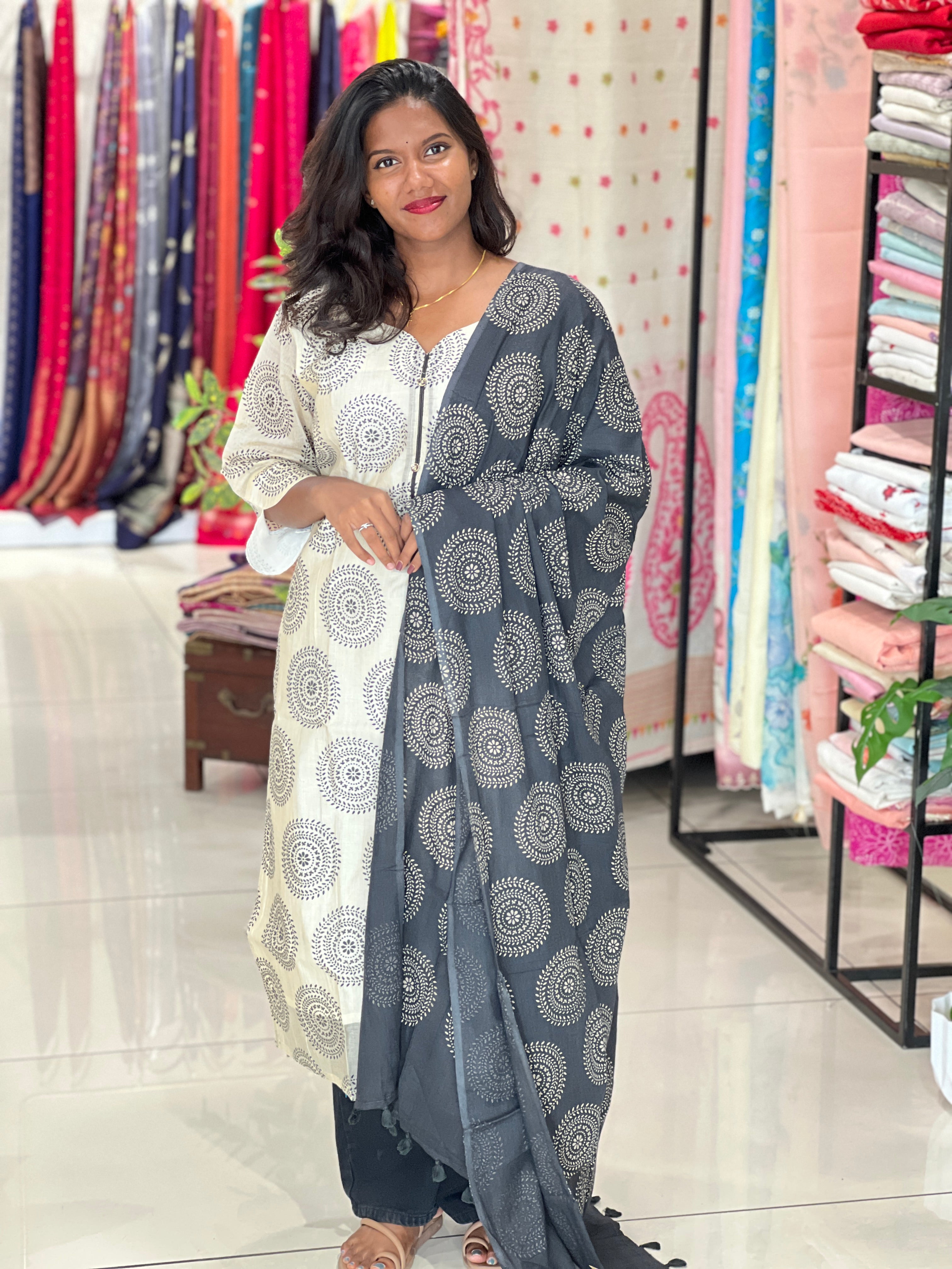 Screen Printed Chanderi Kurta With Dupatta RMLA363