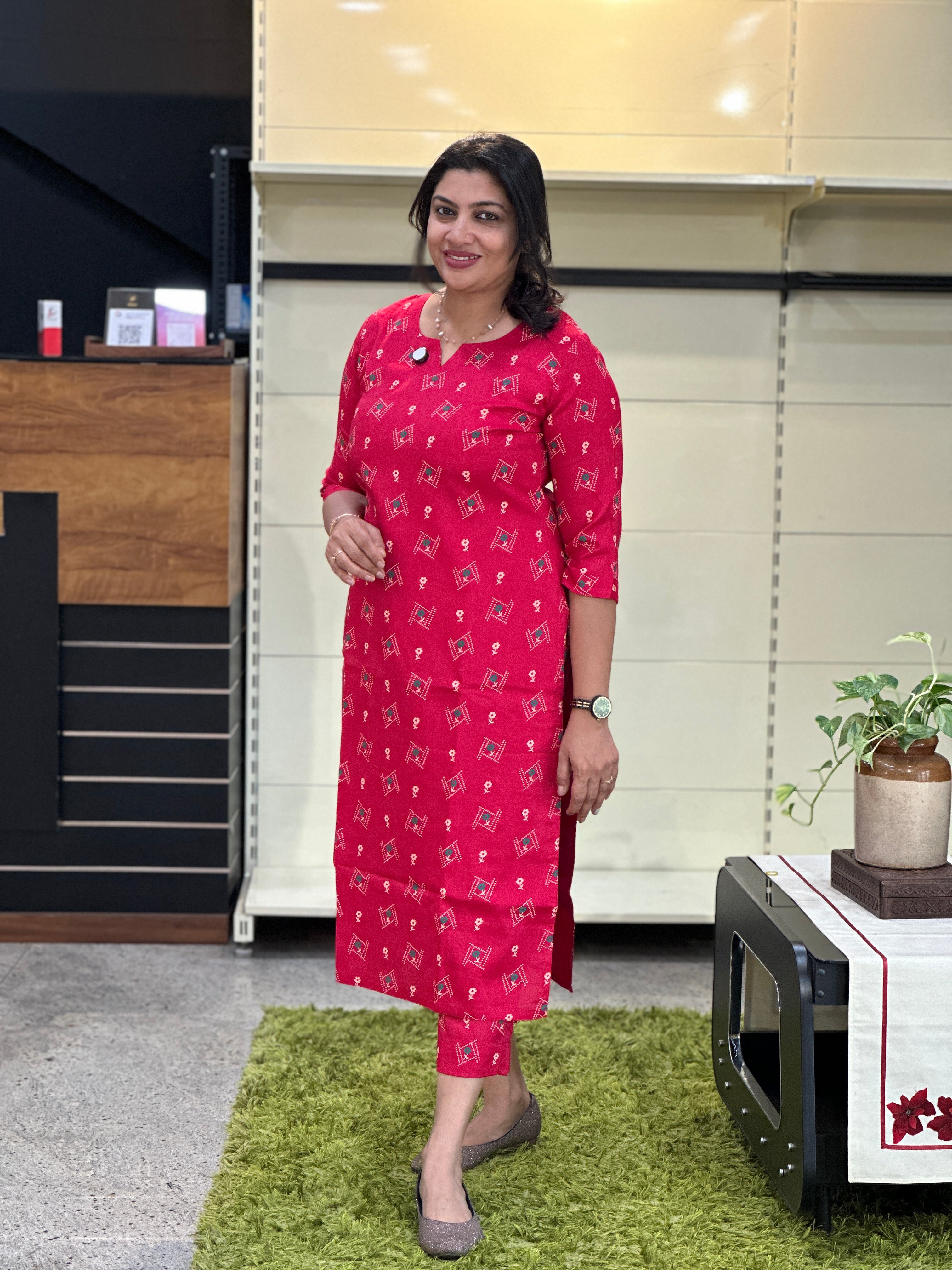 Floral & Geometric Printed Cotton Kurta Set | VSI152