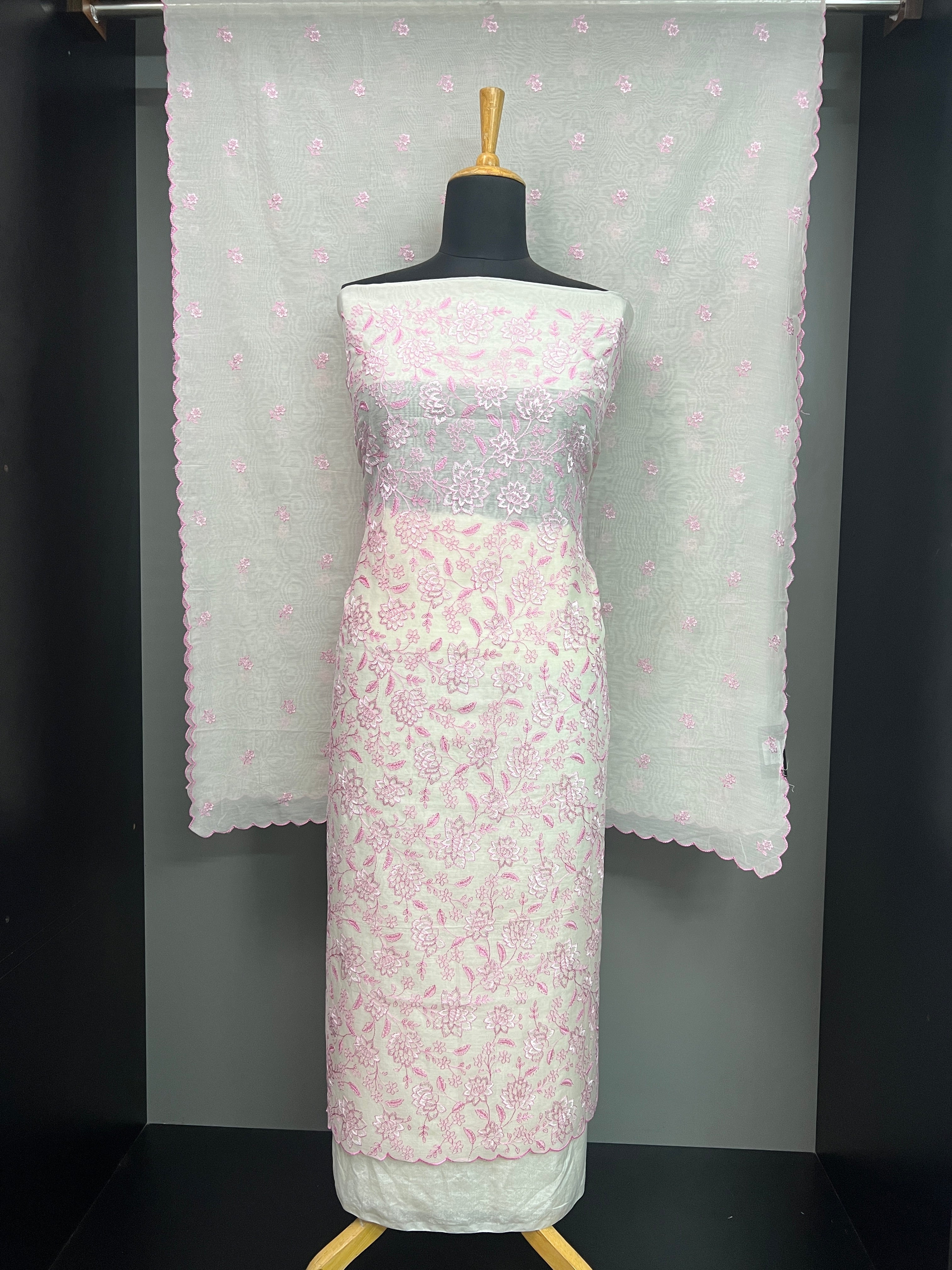 Floral Embroidery Detailed Chanderi Salwar Set | MM253