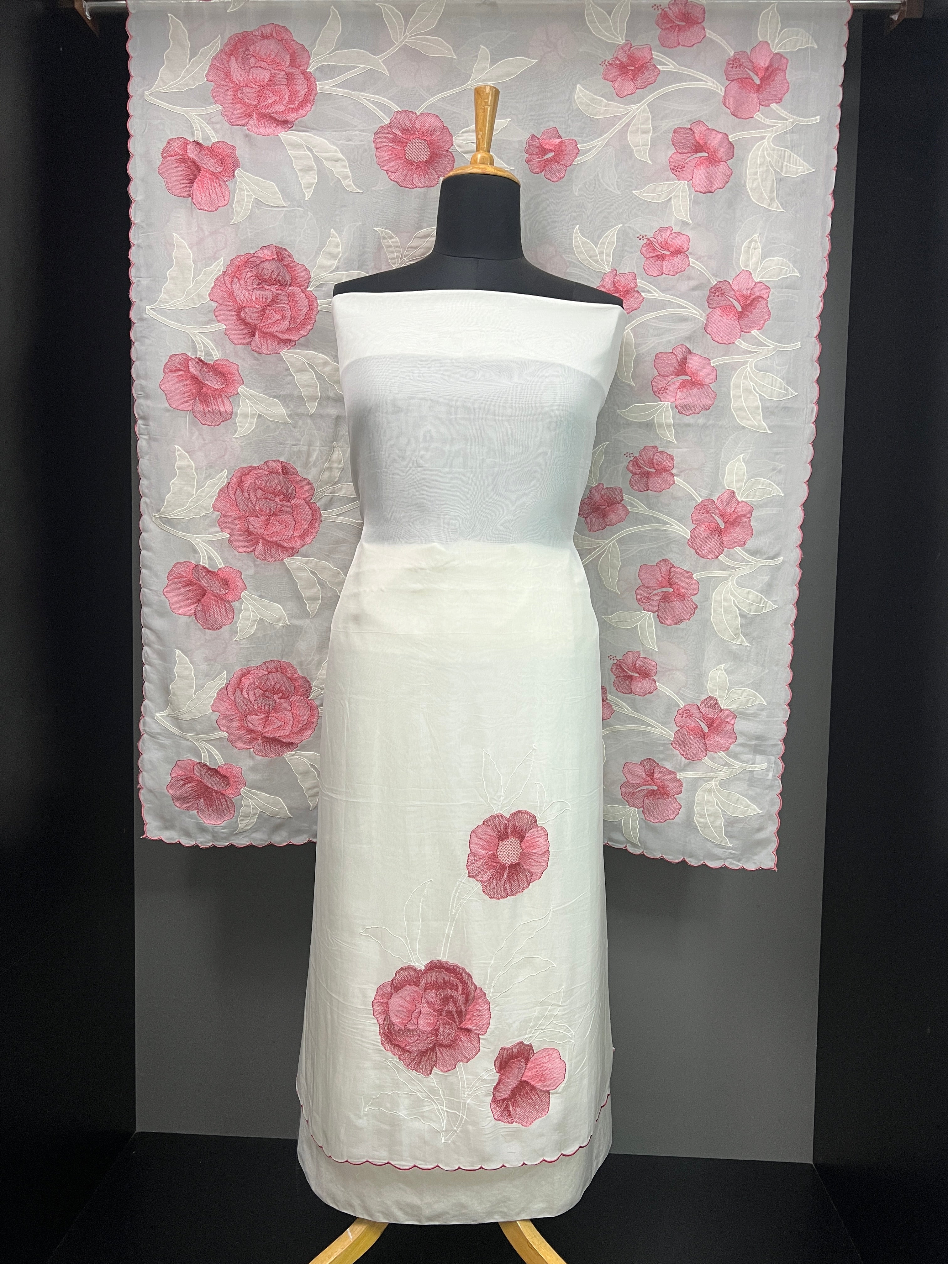 Floral Embroidery Detailed Organza Salwar Set | MM208