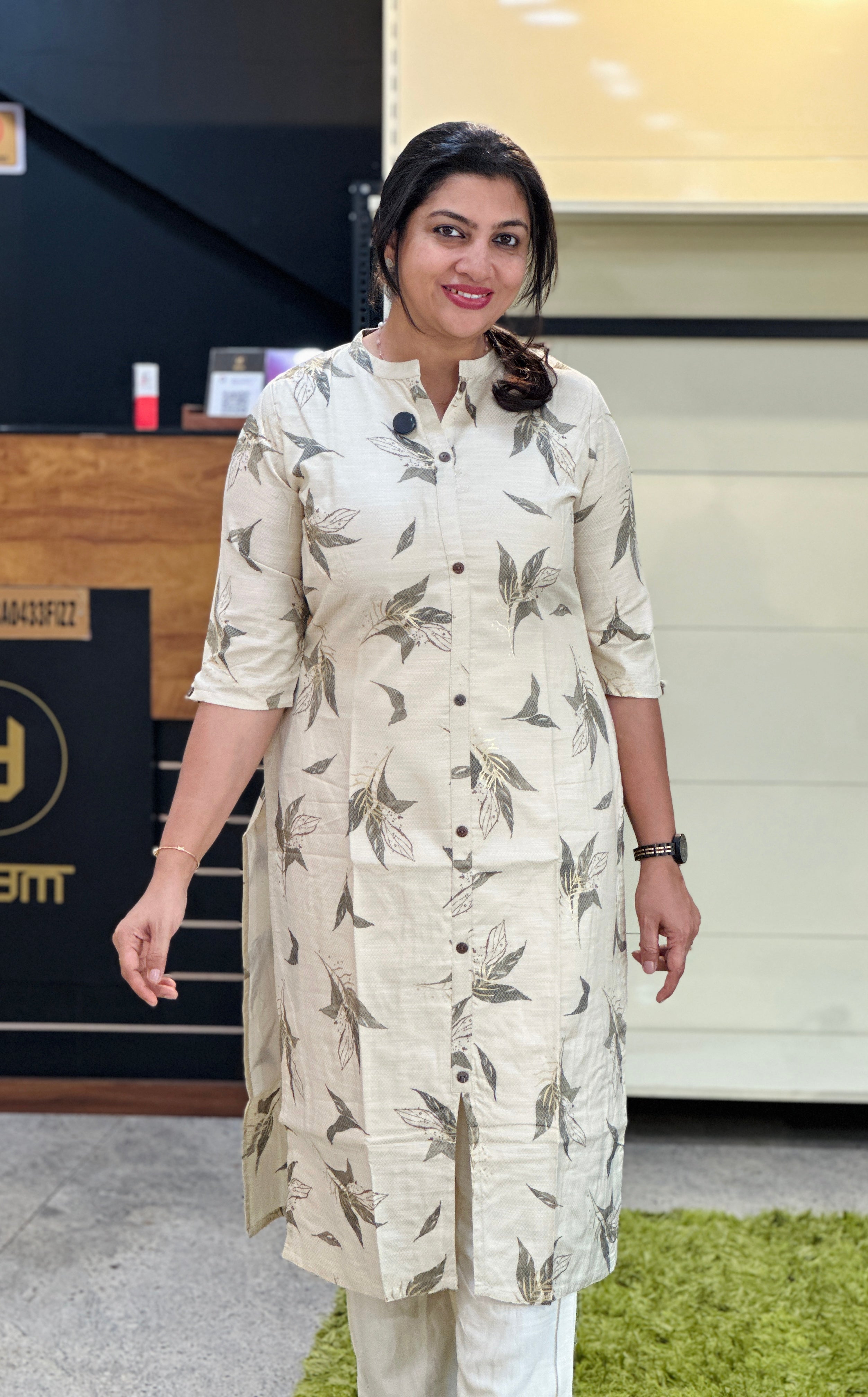 Leaf Print With Foil Print Detailed Rayon Kurta | VSI161