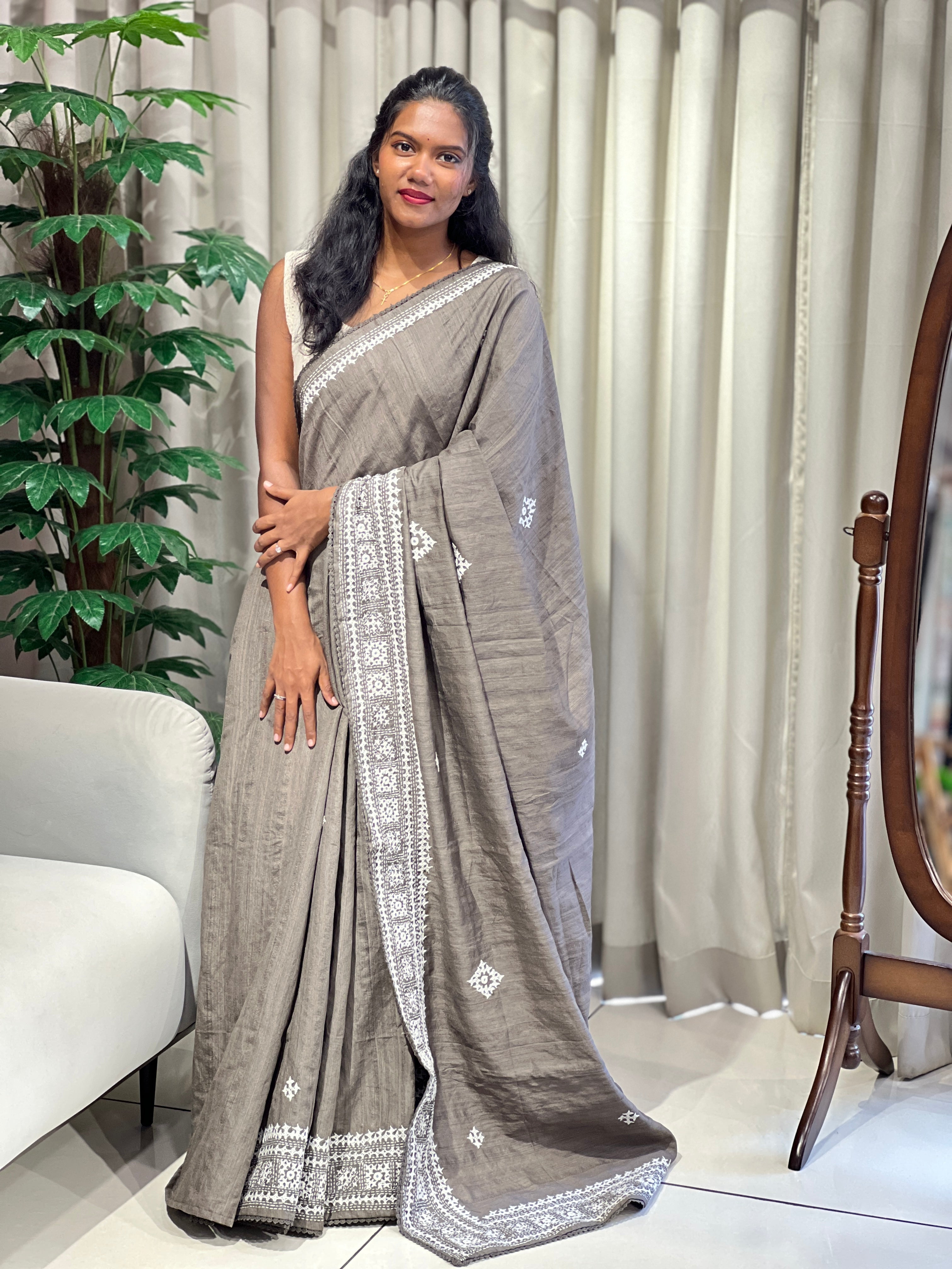 Kutch Work Detailed Semi Tussar Saree | BLD2116