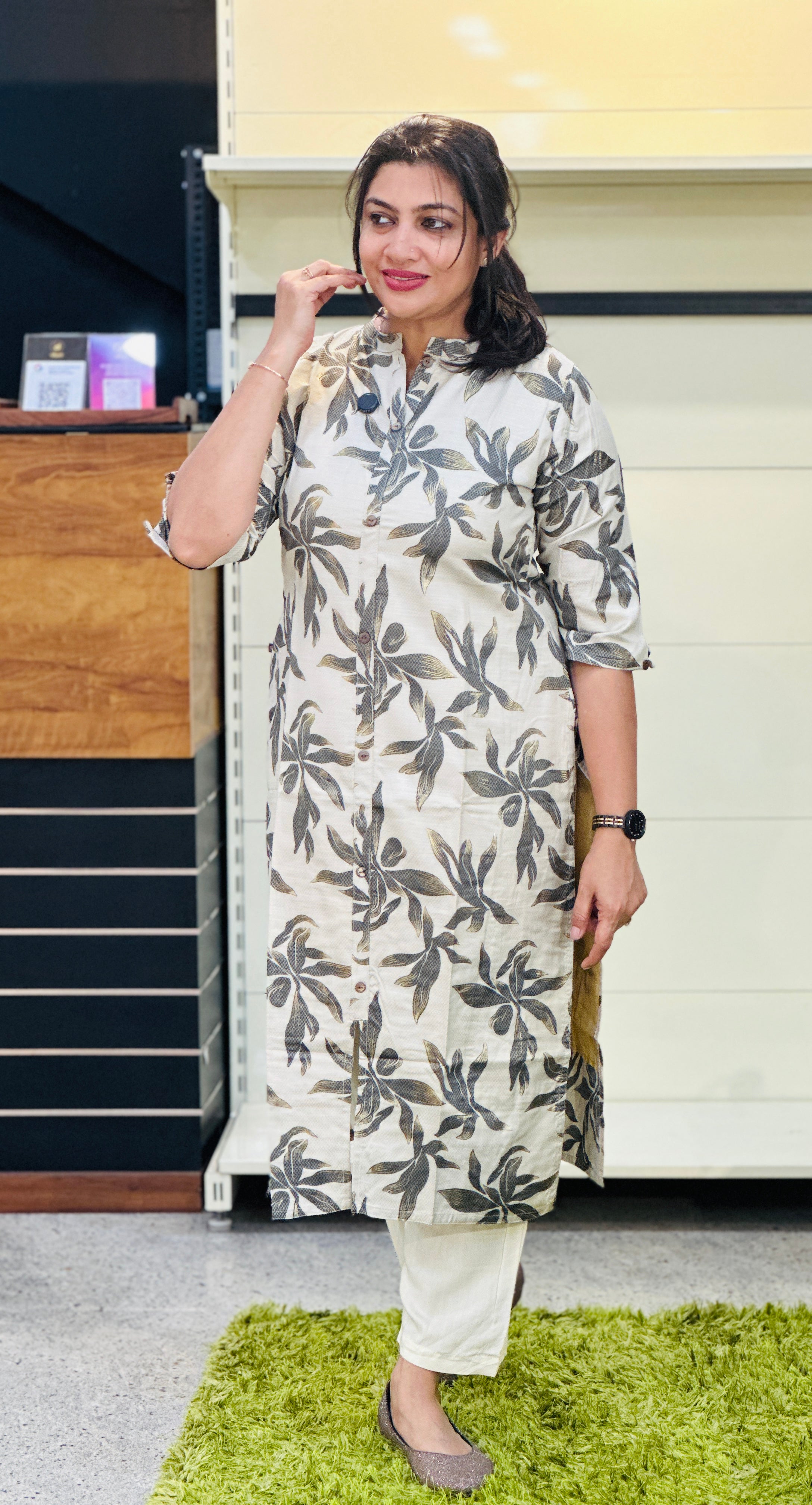 Leaf Print With Foil Print Detailed Rayon Kurta | VSI159