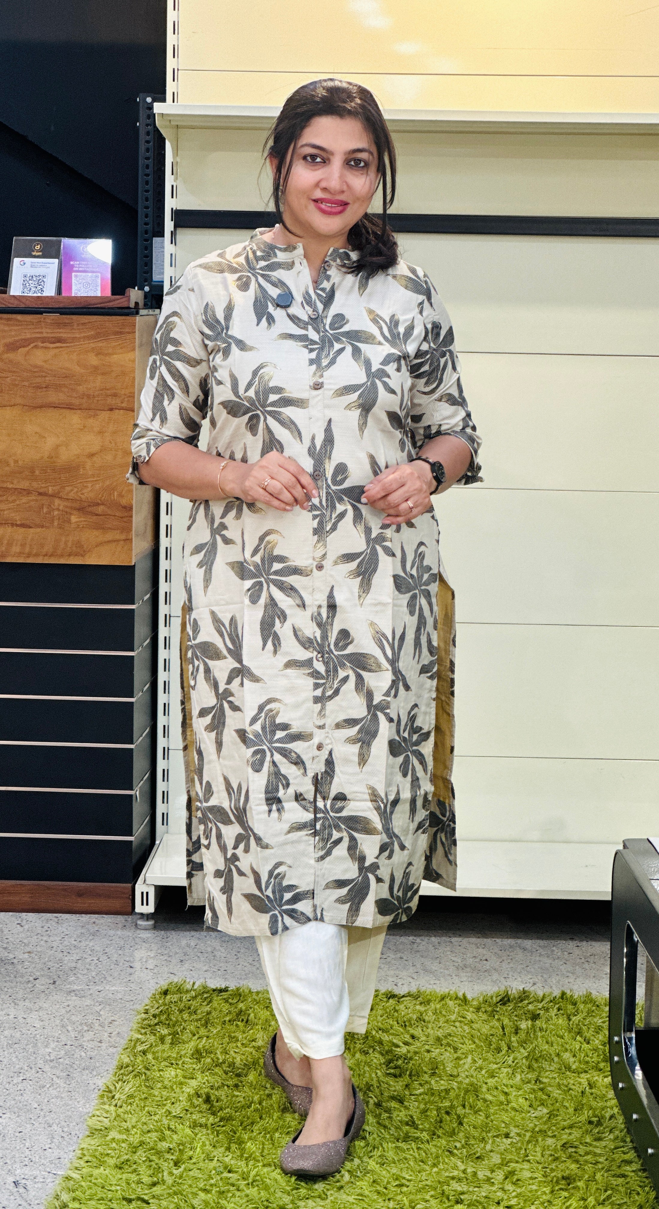 Leaf Print With Foil Print Detailed Rayon Kurta | VSI159