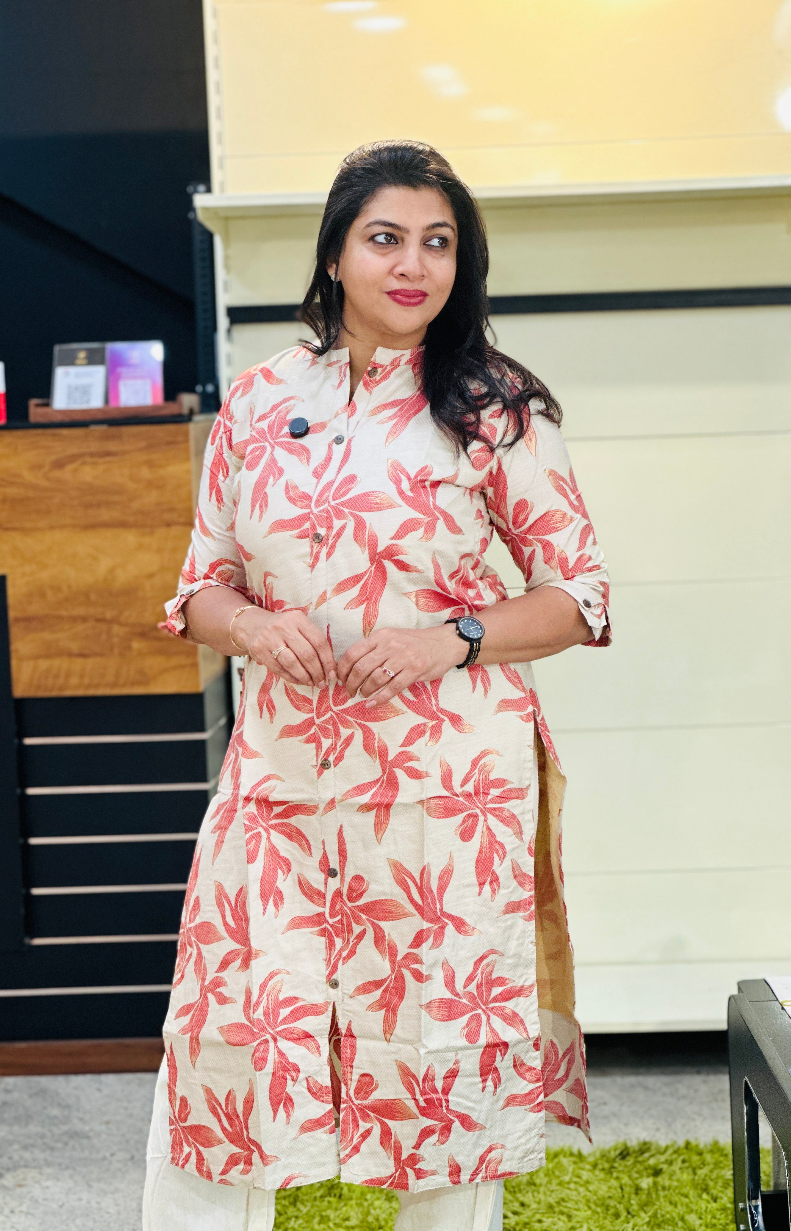 Leaf Print With Foil Print Detailed Rayon Kurta | VSI162