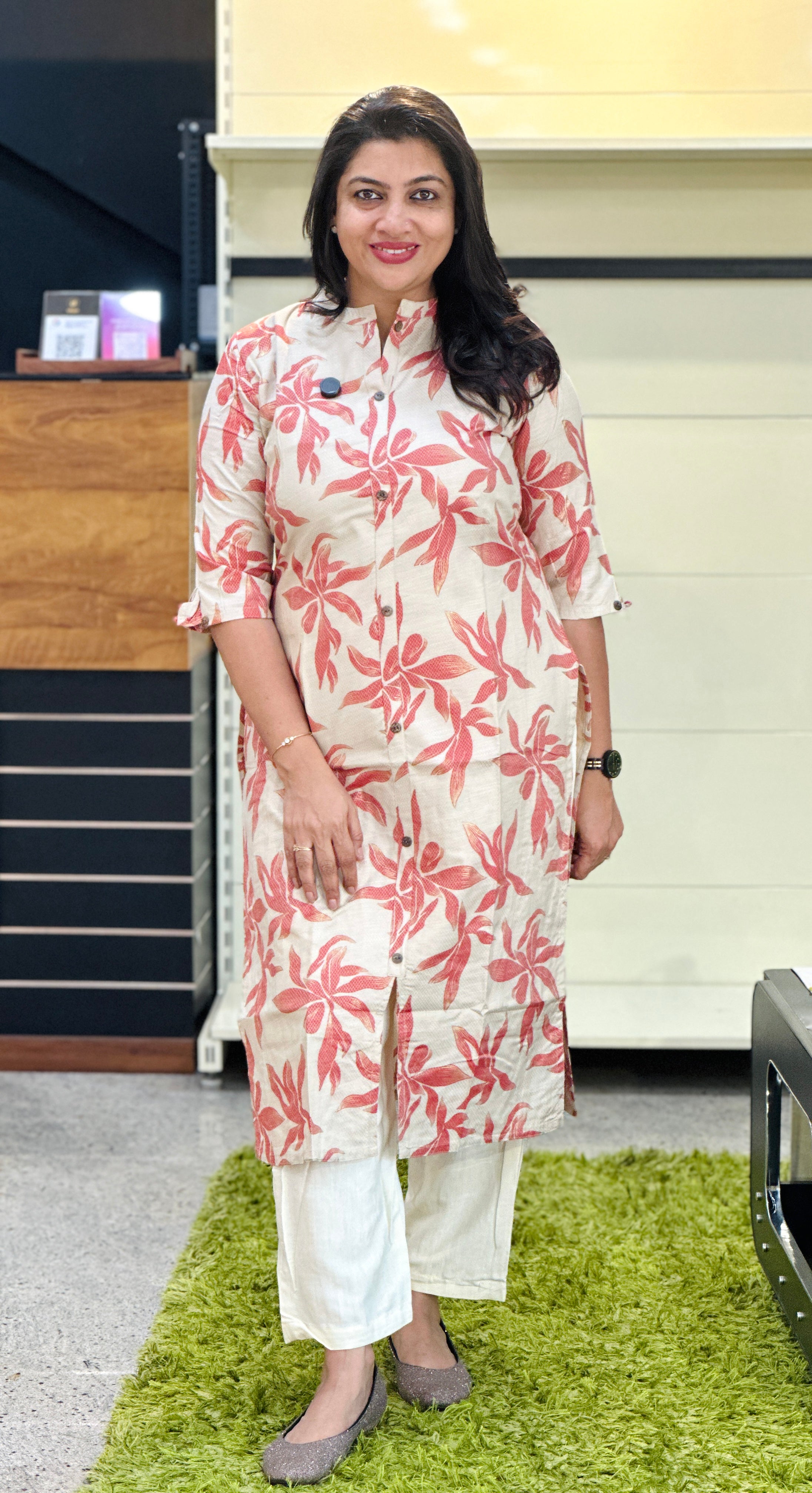 Leaf Print With Foil Print Detailed Rayon Kurta | VSI162