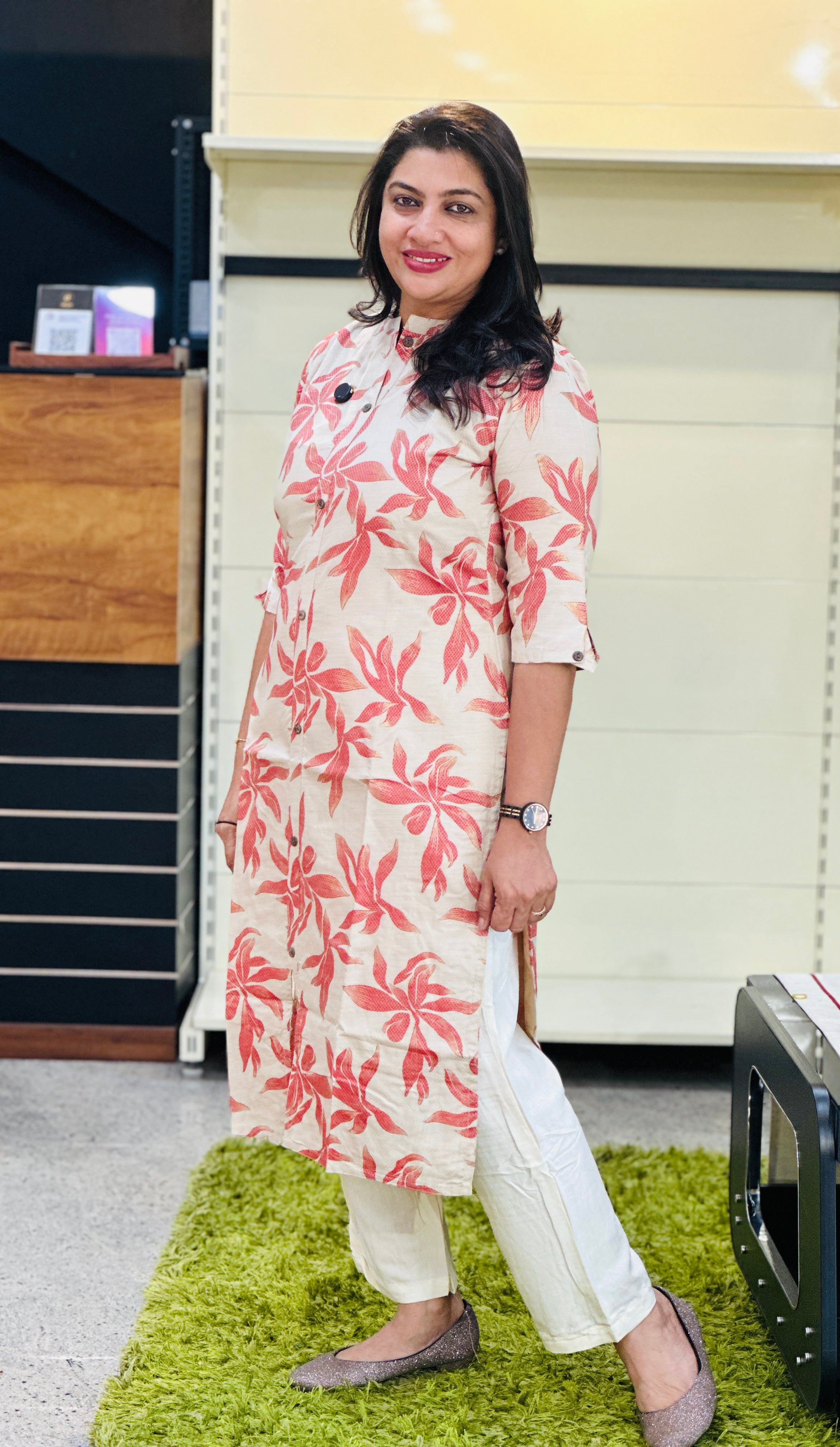 Leaf Print With Foil Print Detailed Rayon Kurta | VSI162