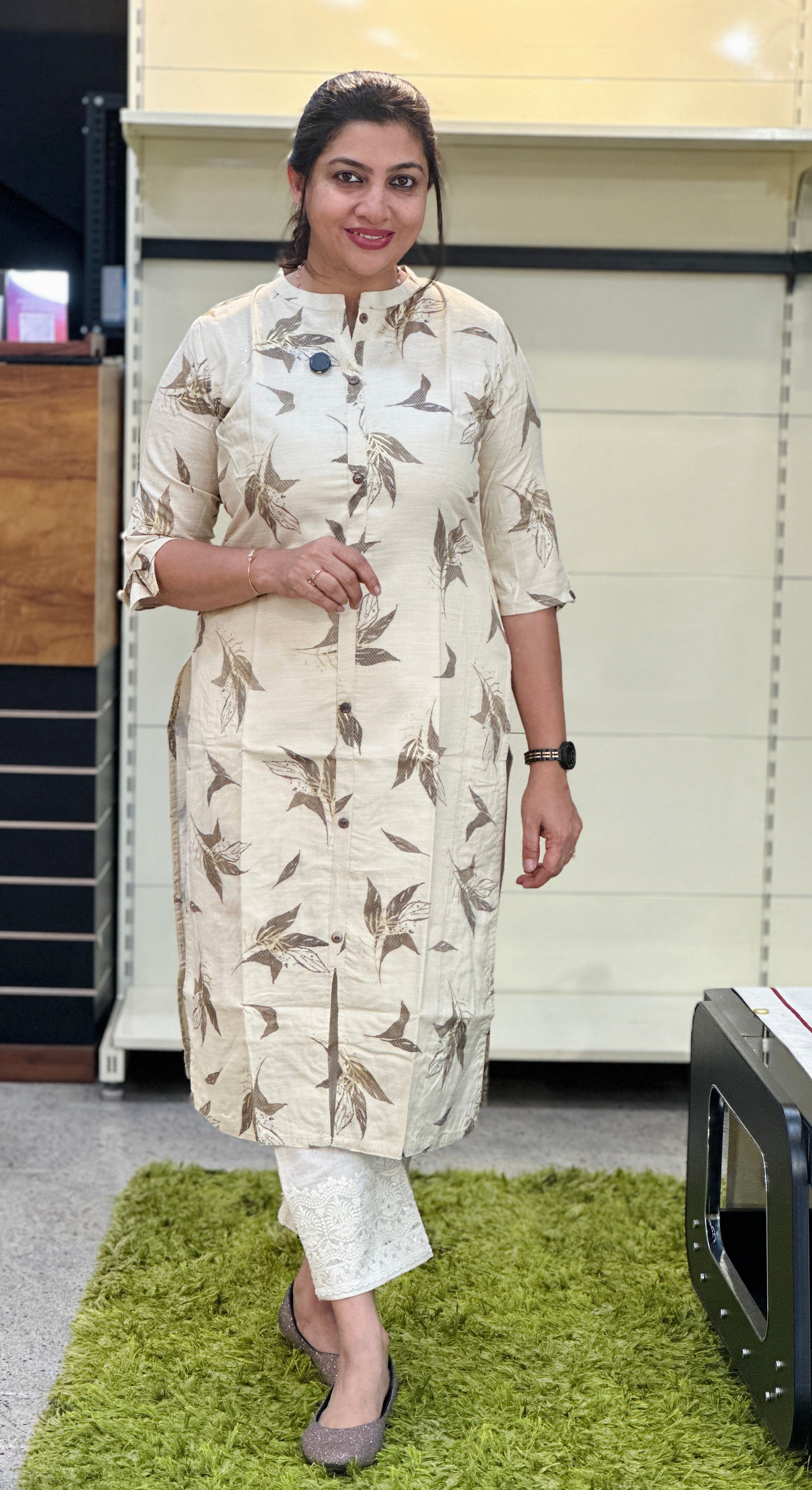 Leaf Print With Foil Print Detailed Rayon Kurta | VSI160