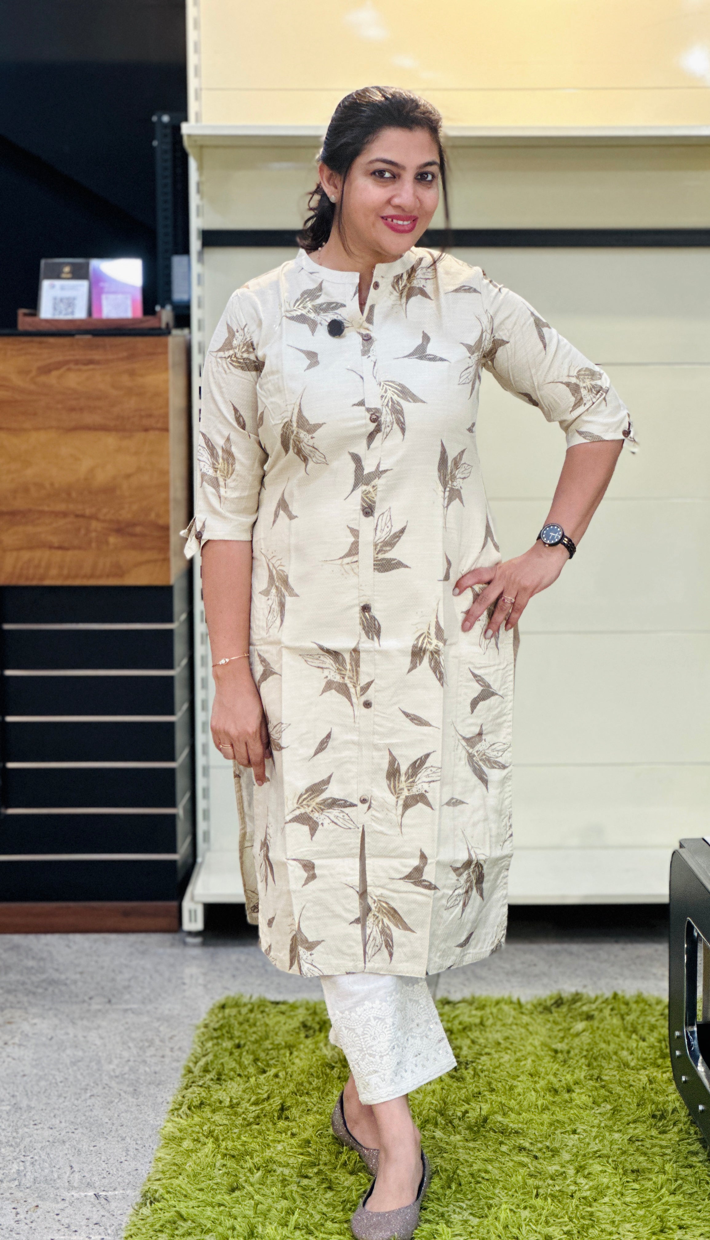 Leaf Print With Foil Print Detailed Rayon Kurta | VSI160