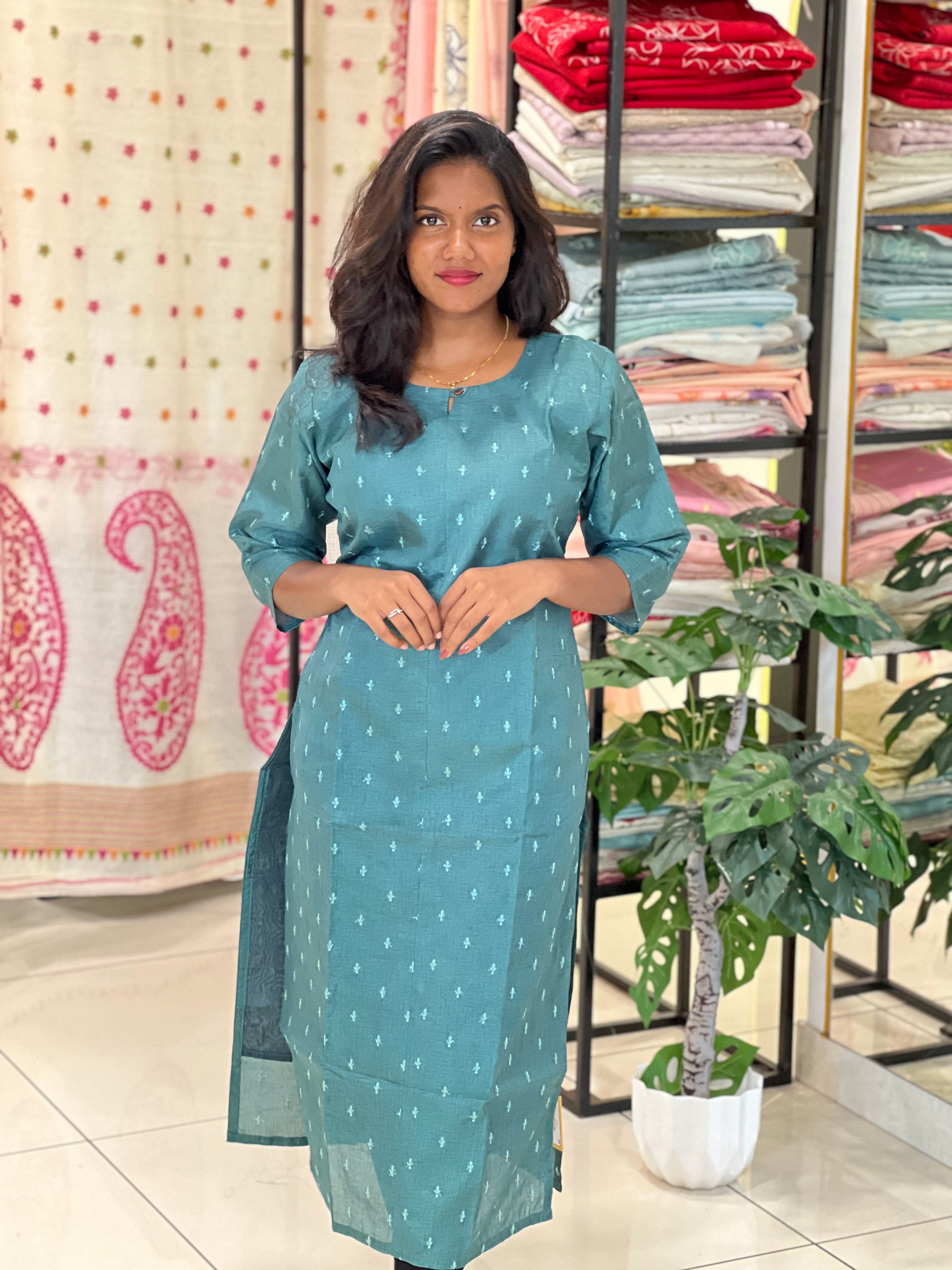 Embroidery Buta Detailing Semi Tussar Kurta | RMLA338