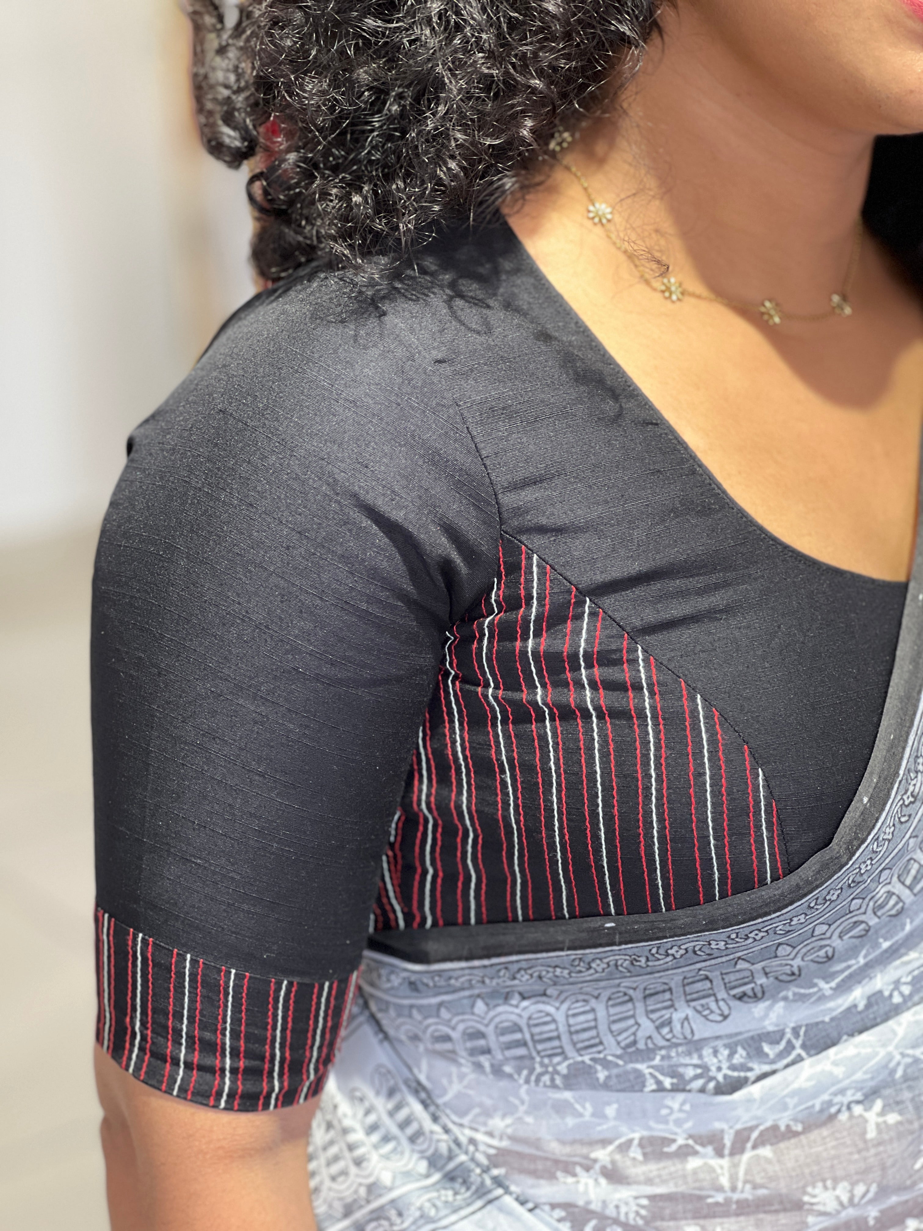 Emboridery Detailing Cotton Blouse | IT135