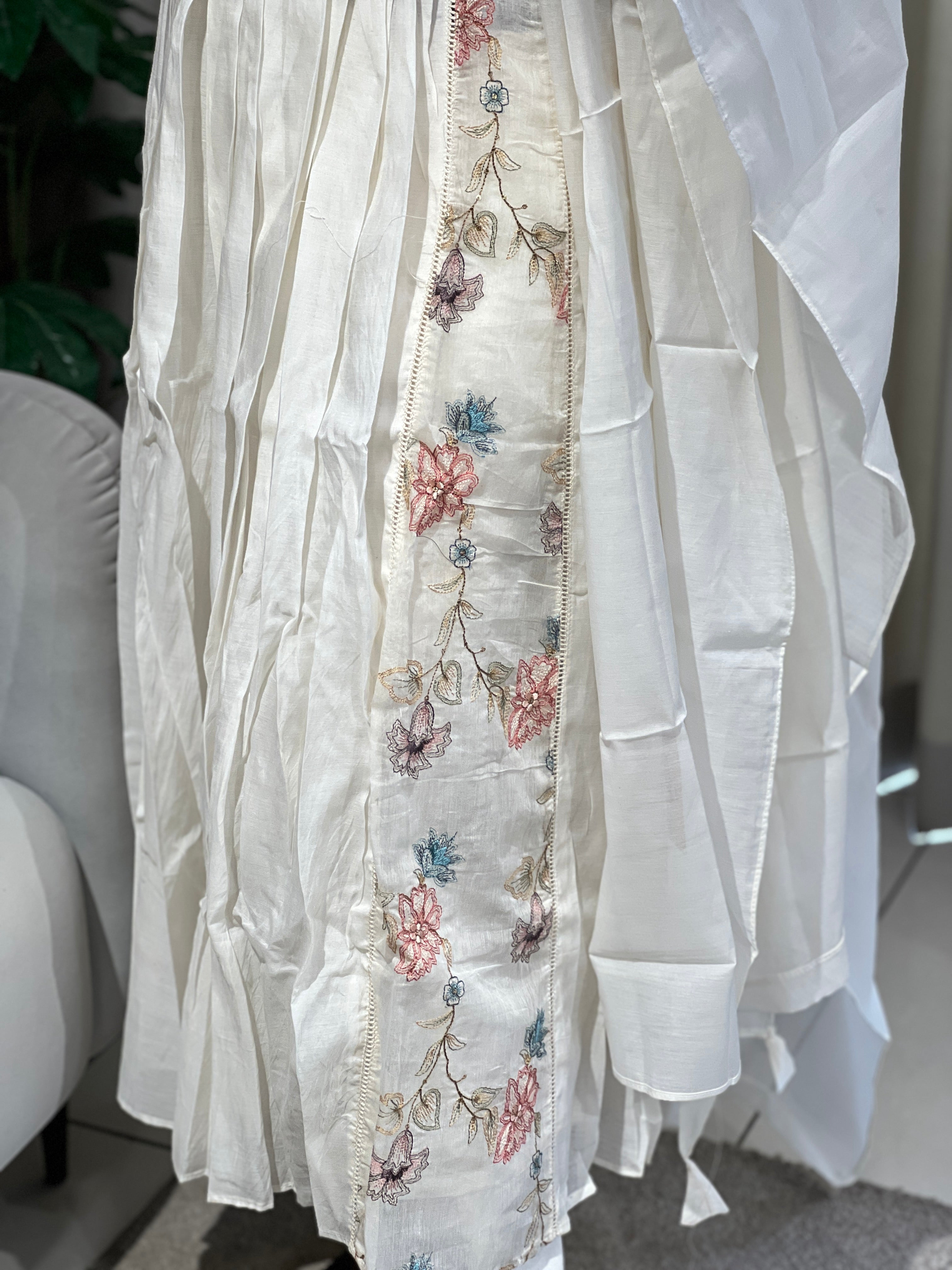 Multicolour Floral Embroidery Detailed Chanderi Kurta Set | KAR101