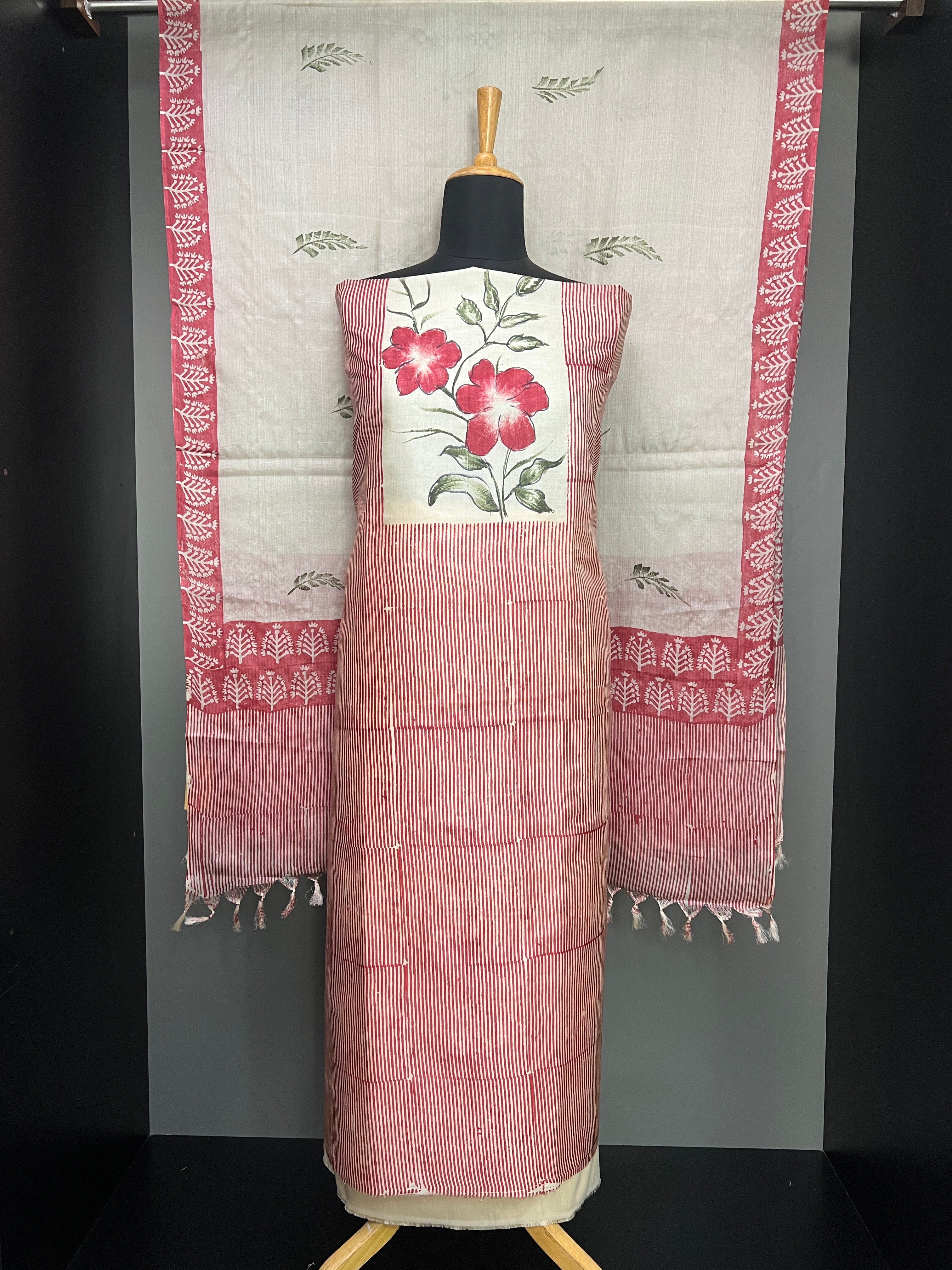 Floral Print Detailed Tussar Salwar Set | ACT1771