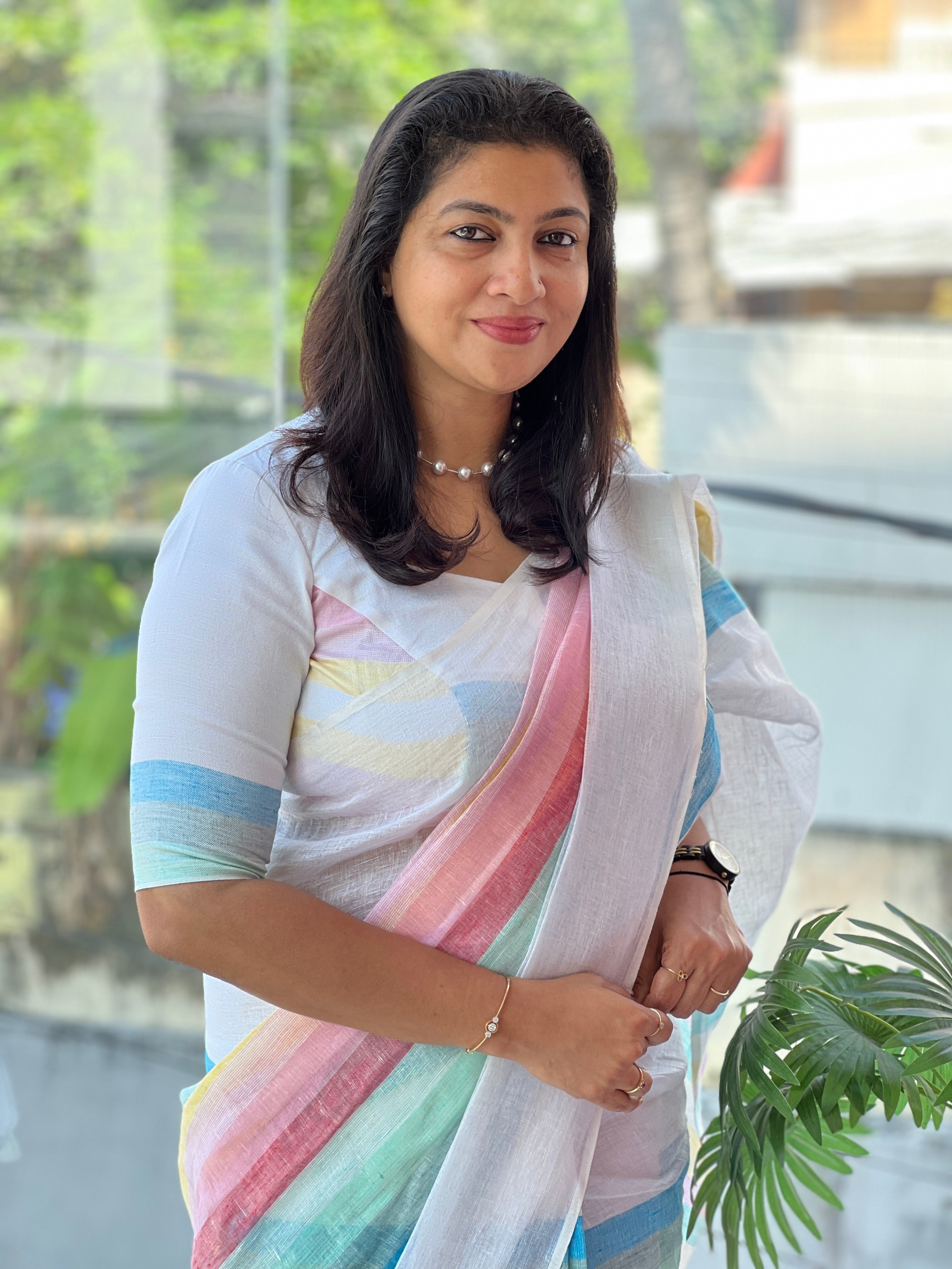 Multi-Color Patterned Linen Saree | DLS348