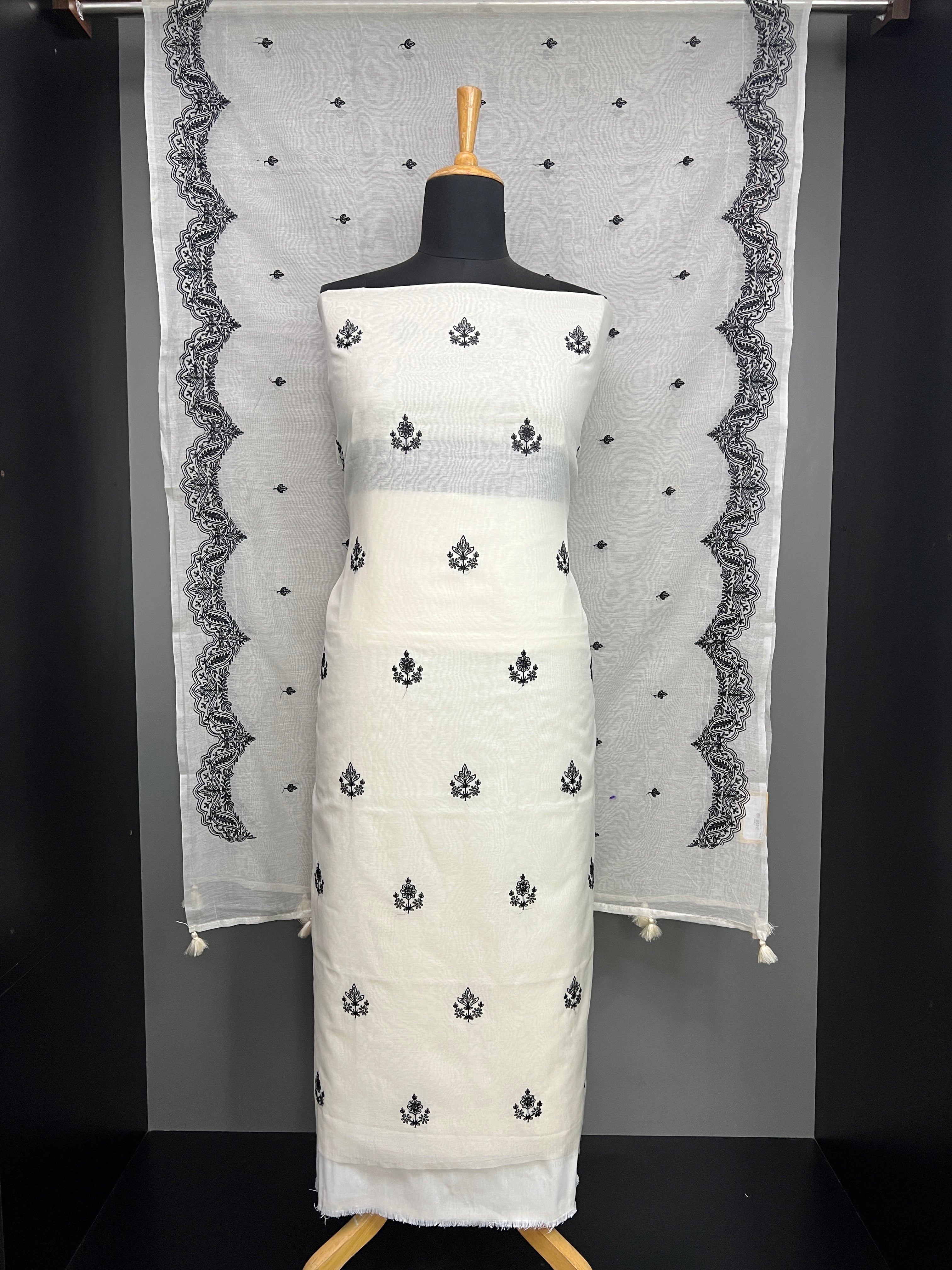 Floral Embroidery Chanderi Salwar Set | MR462