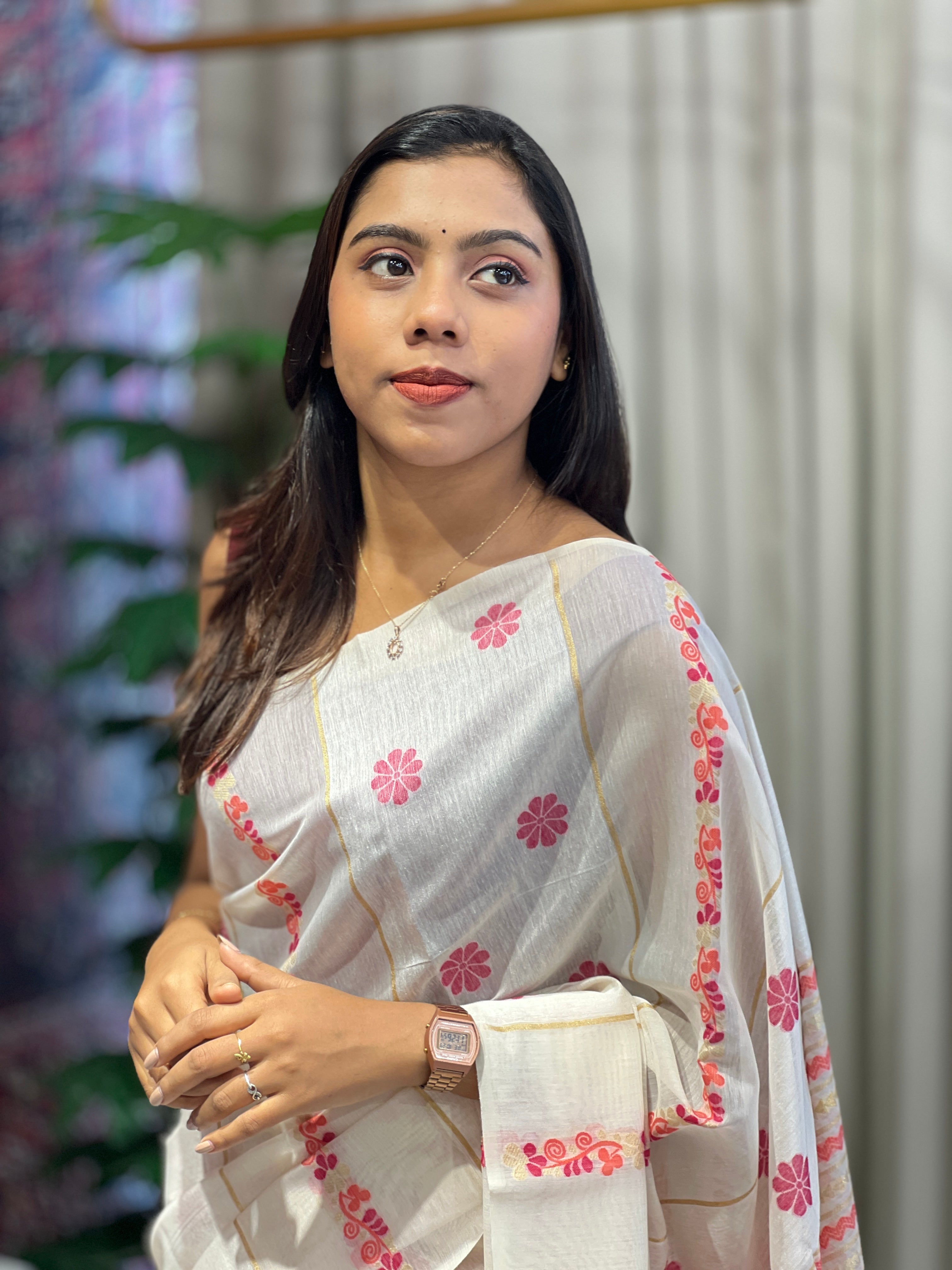 Floral Thread Woven Chanderi Saree | YNG900
