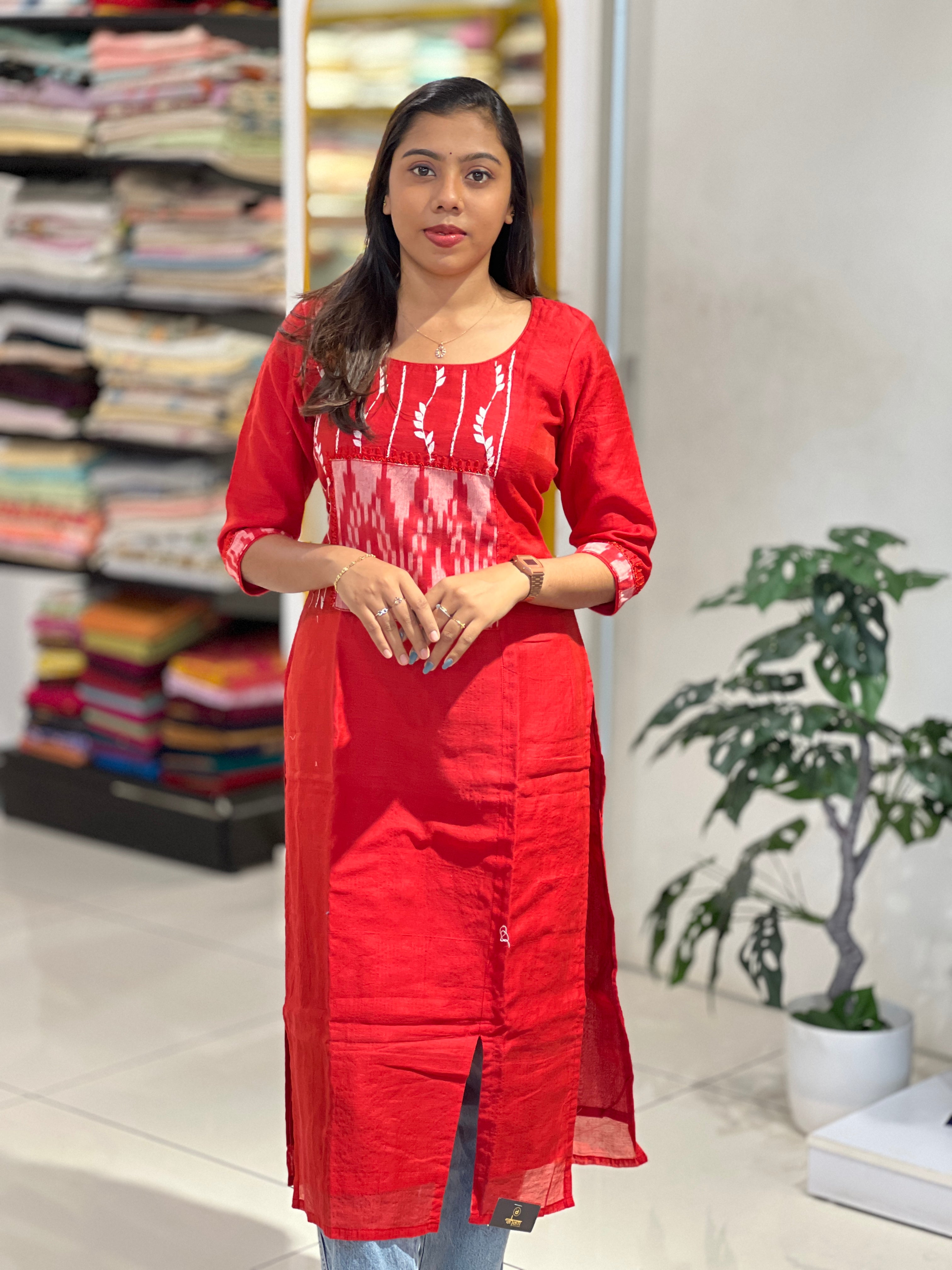 Embroidery Detailed Chanderi Kurta | DNT120