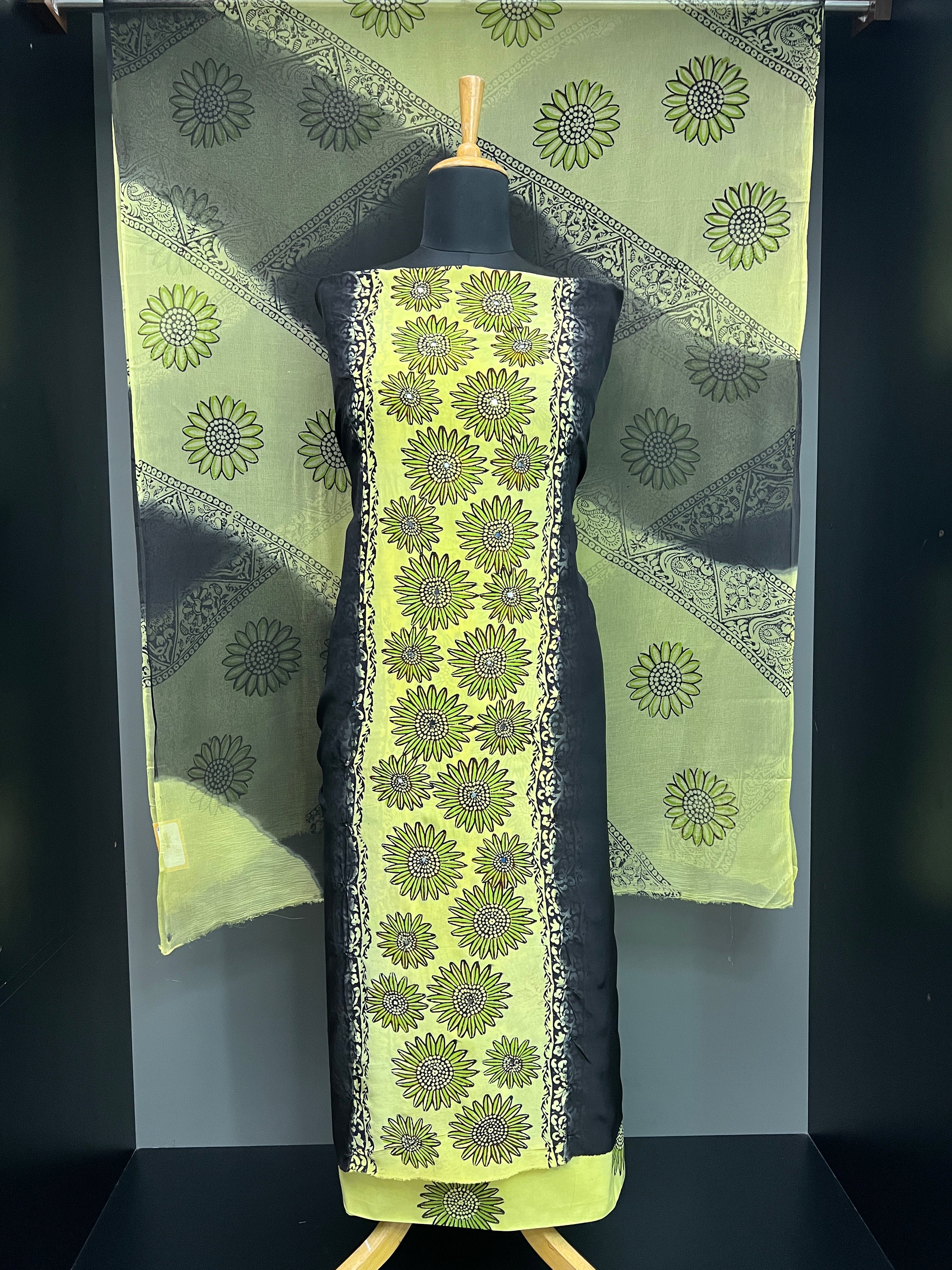 Block Print With Mirror Detailed Crepe Silk Salwar Set | SF1392