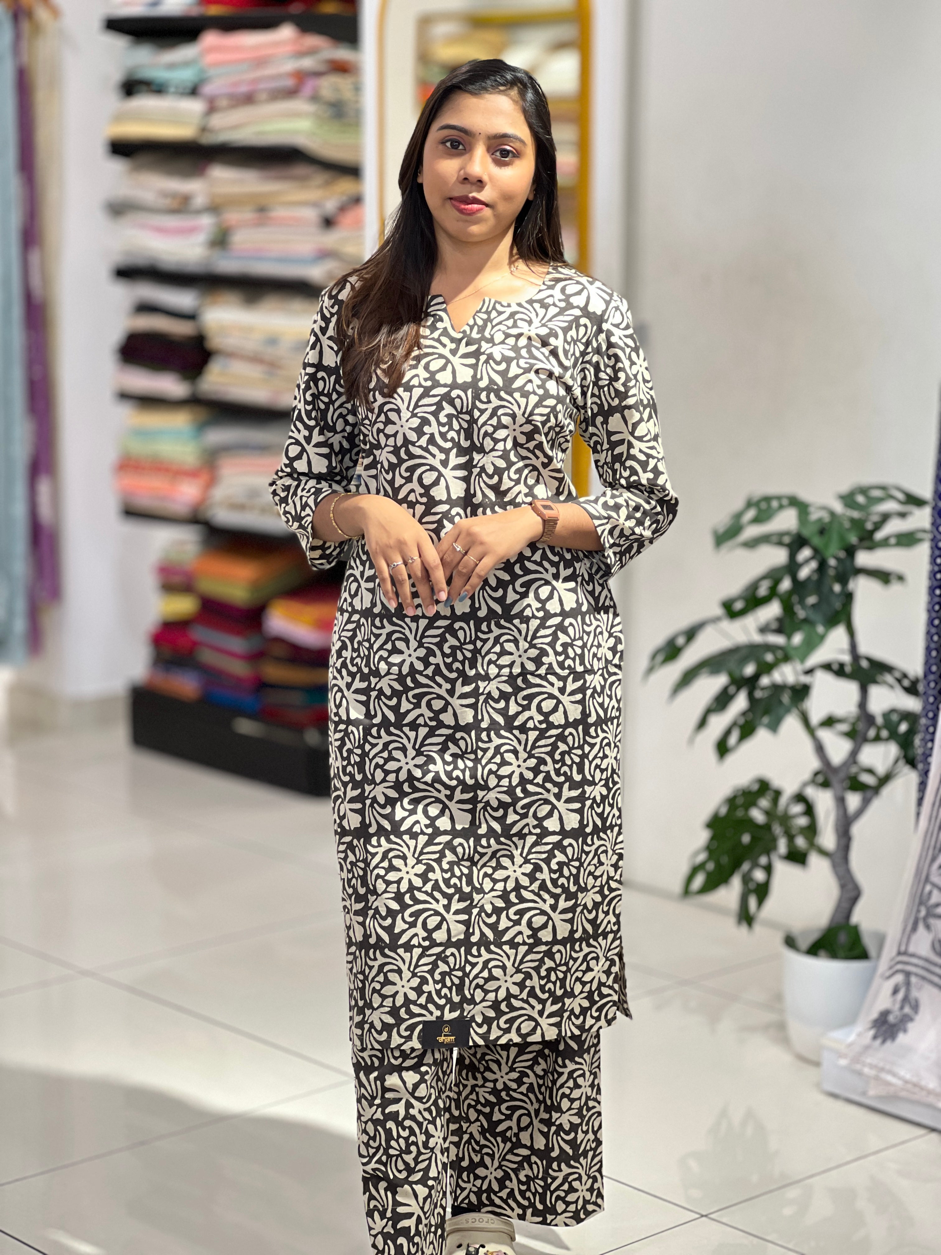 Floral Printed Cotton Kurta Set | DNT850