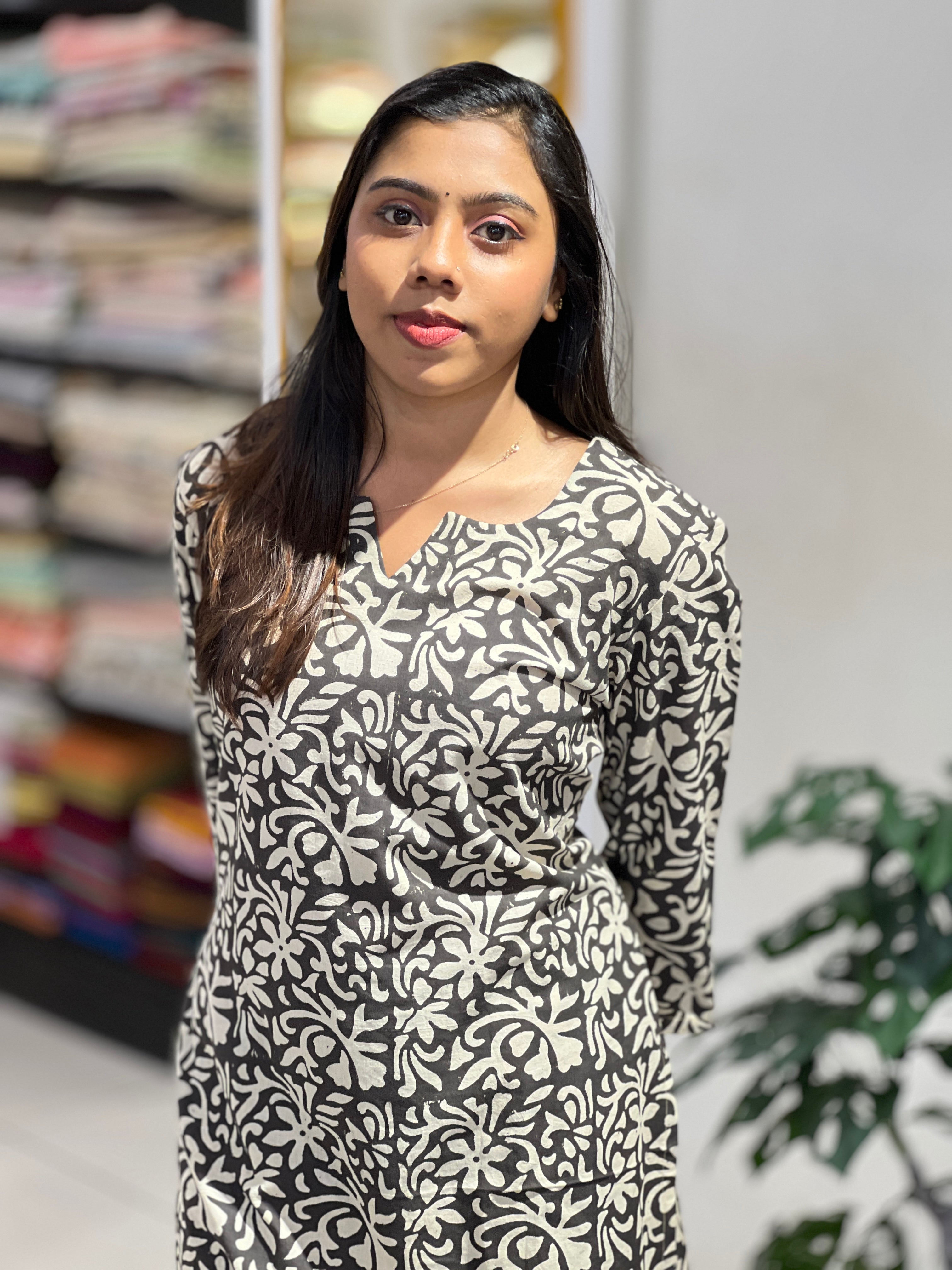 Floral Printed Cotton Kurta Set | DNT850