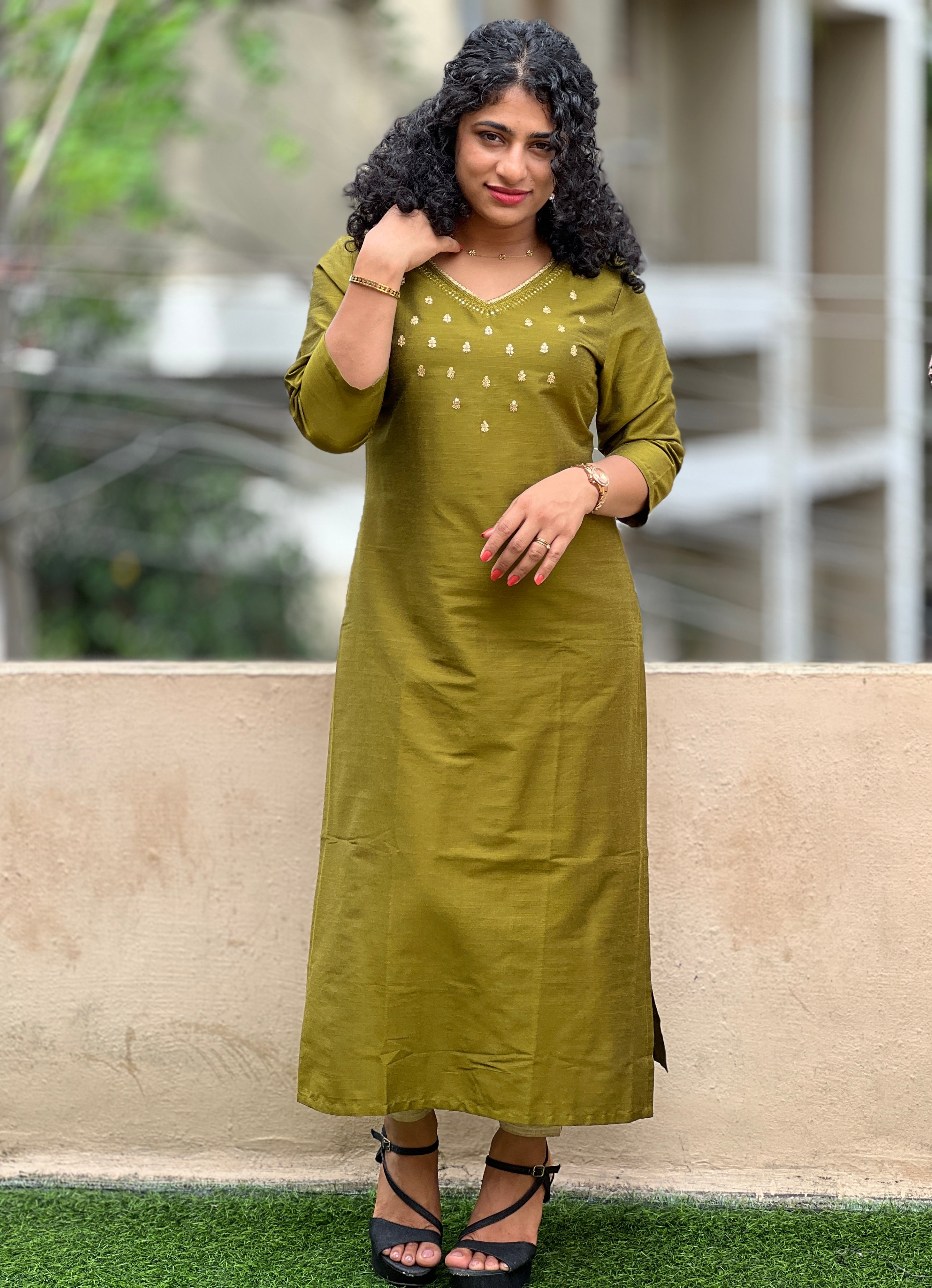 Embroidery Design Slub Cotton Silk Kurta | RGA247